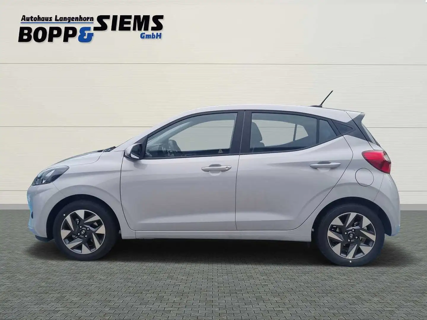 Hyundai i10 1.2 'Trend' Navi Grau - 2