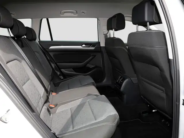 Volkswagen Passat view 12
