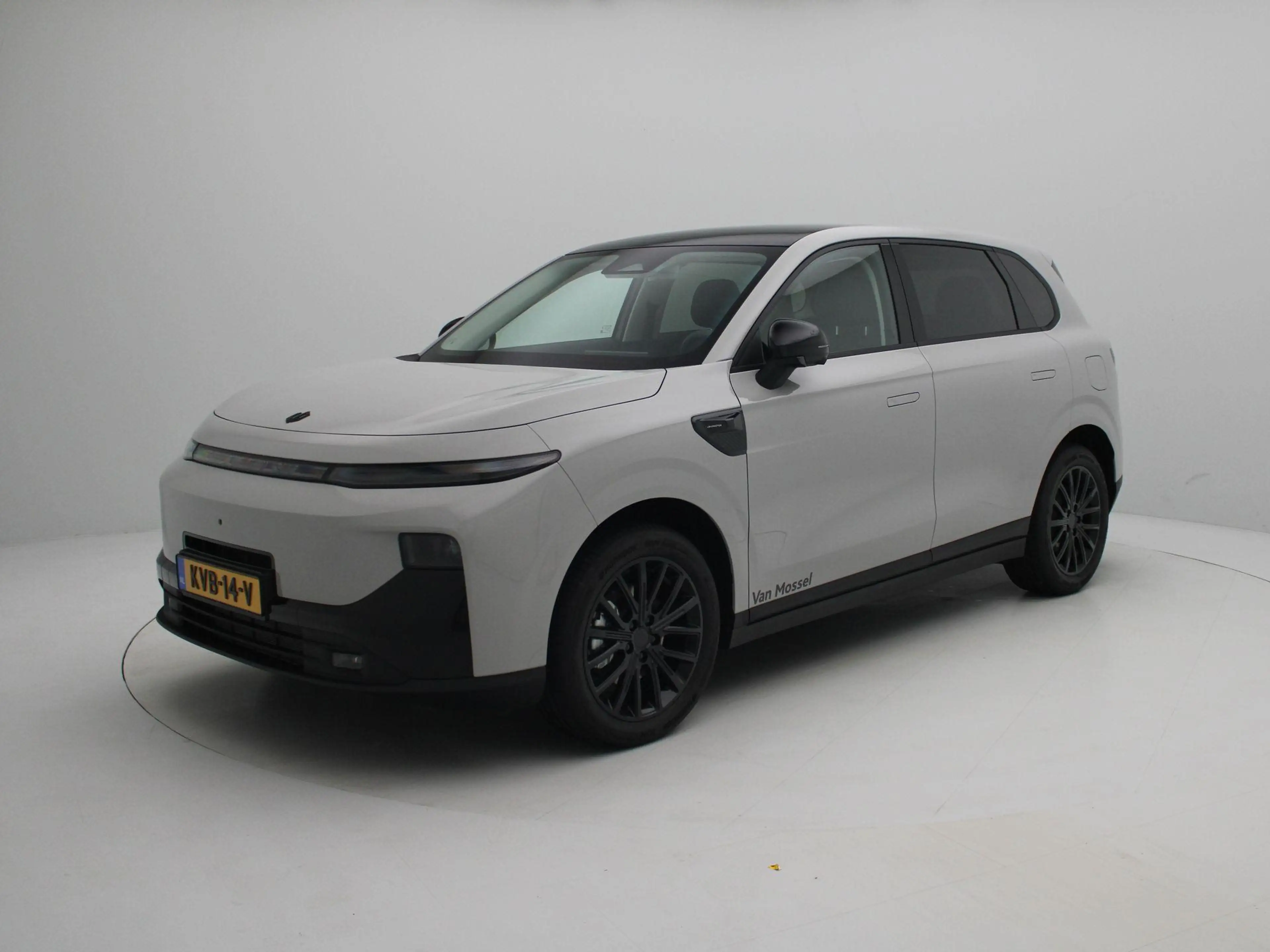 Leapmotor B10 Design Hybrid EV 18.8 kWh | DEMO SALE |