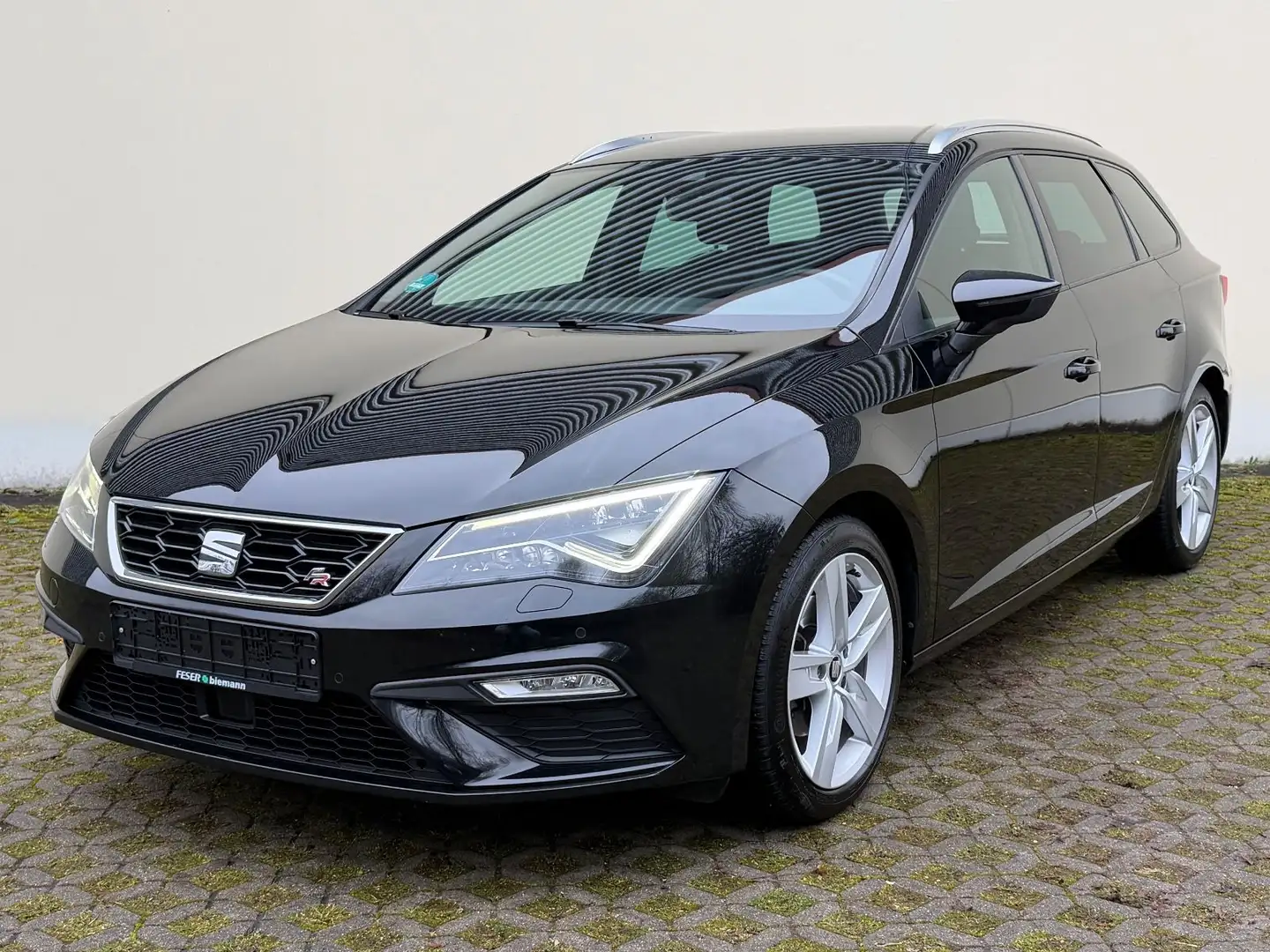 SEAT Leon ST FR | 1 Hand | ACC | Kamera | - 1