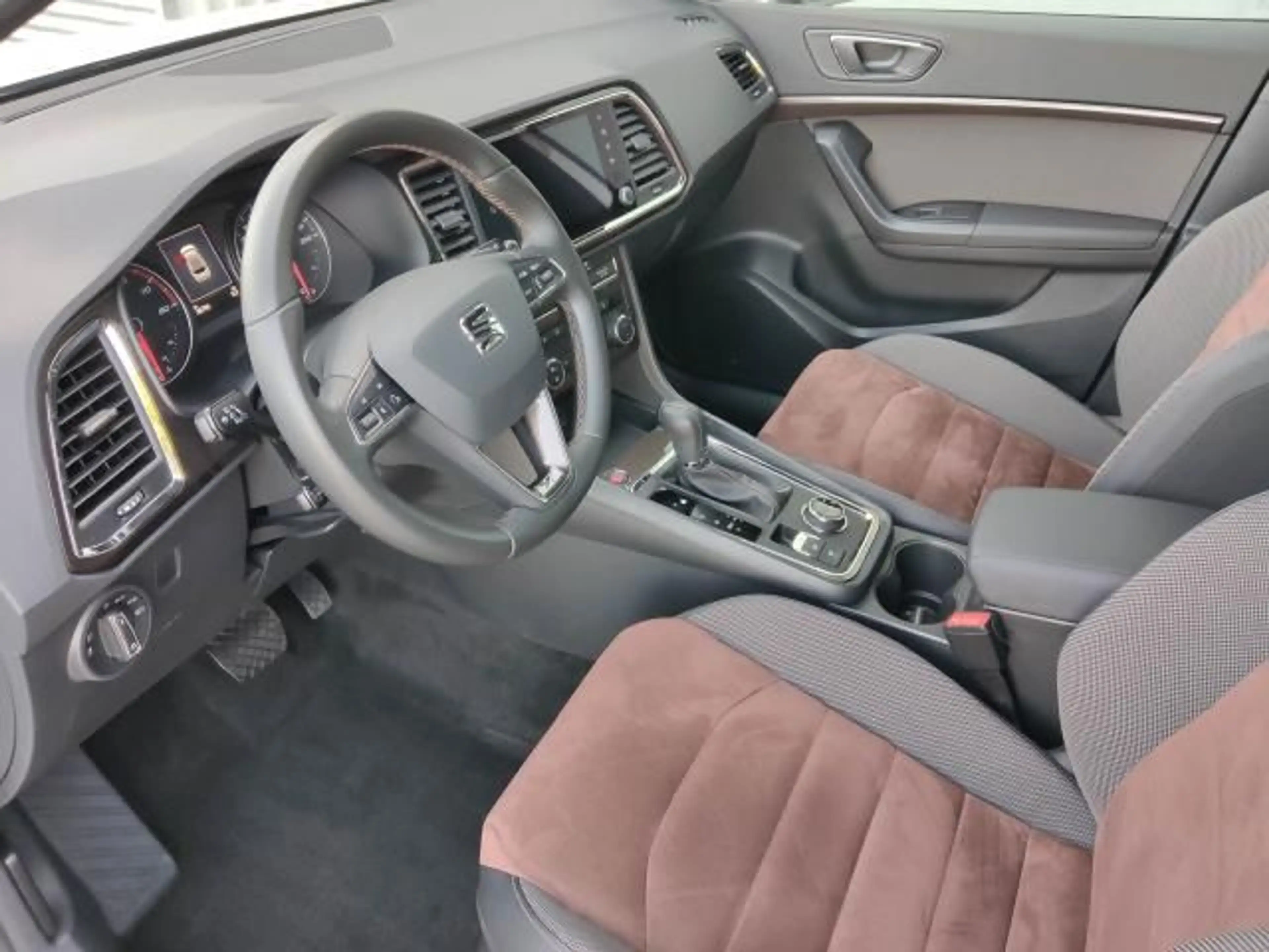 SEAT Ateca ATECA XCELLENCE 2.0 TSI DSG 4DRIVE NAVI SITZHEI. — photo 15