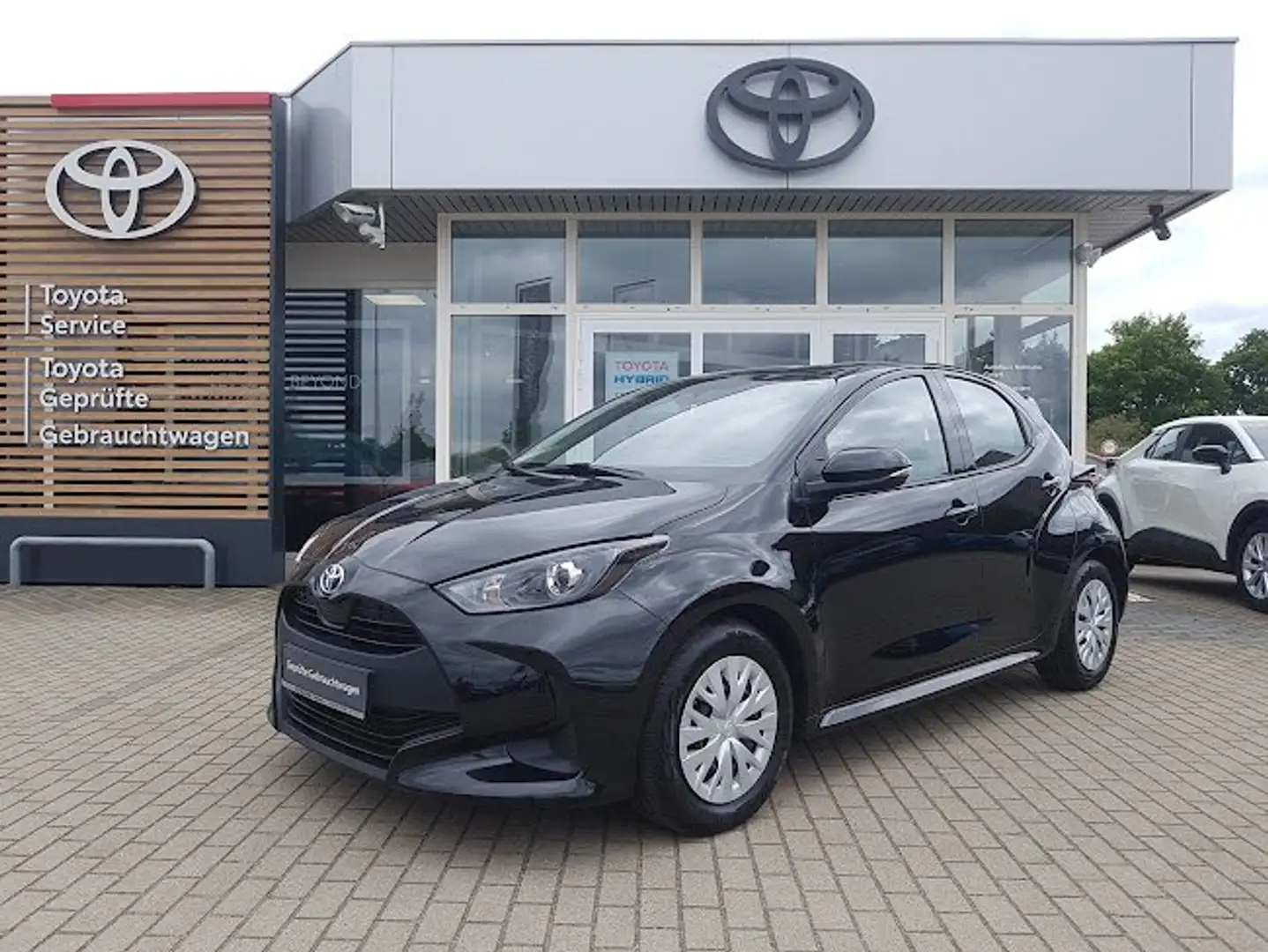 Toyota Yaris 1,5-Hybrid Comfort mit Allwetter Zwart - 1