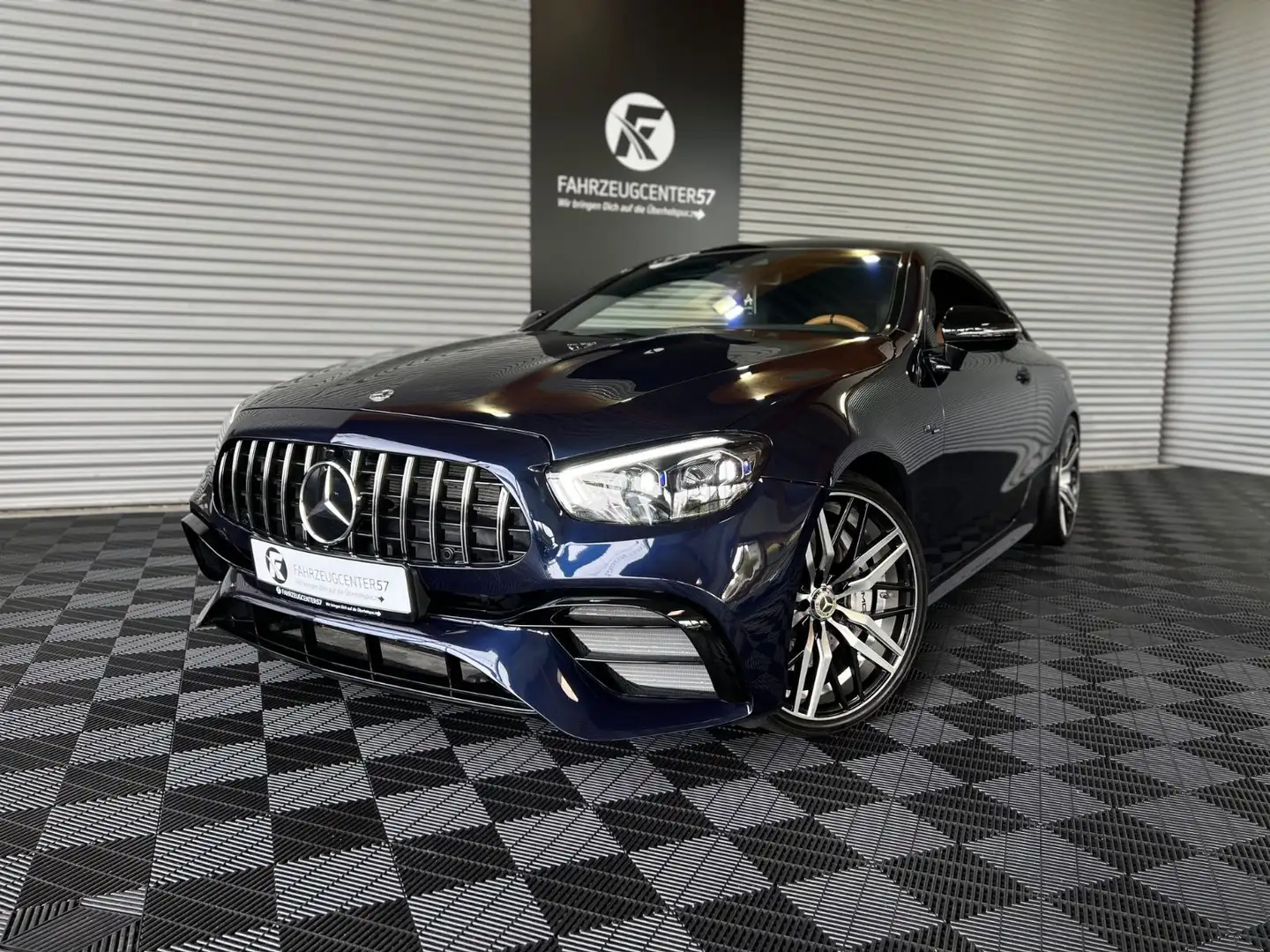 Mercedes-Benz E 53 AMG E 53 4MATIC+/PANO/CARPLAY/BURMESTER/ACC Bleu - 1