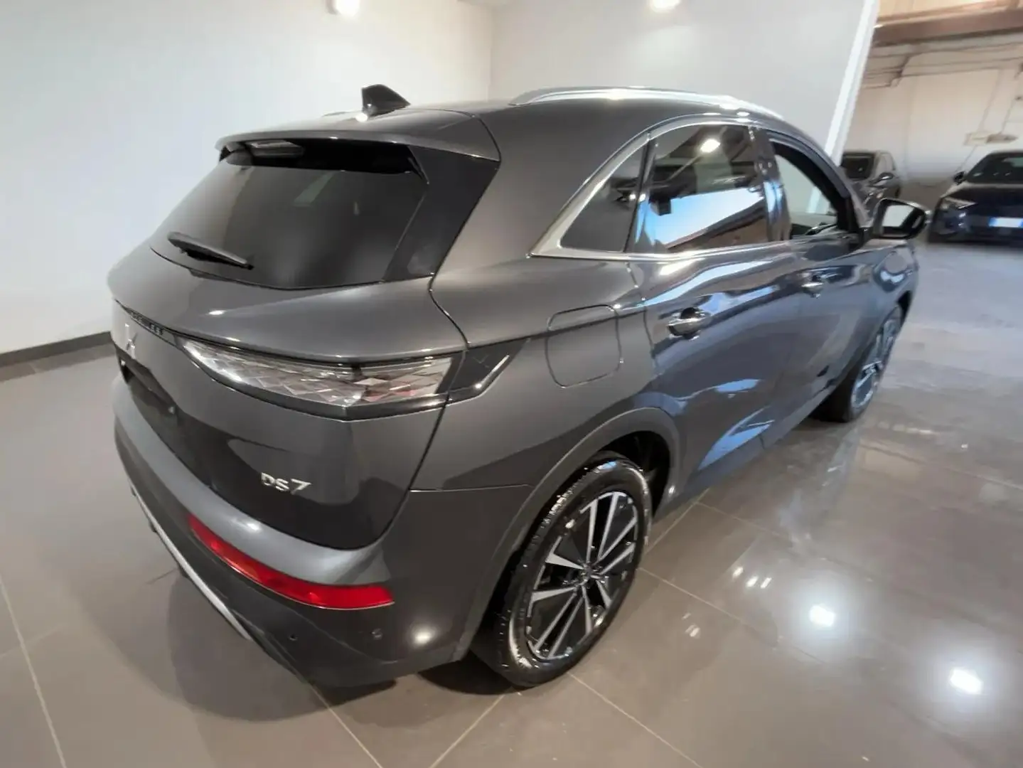 DS Automobiles DS 7 Crossback 1.5 bluehdi Rivoli 130cv Auto Grigio - 2