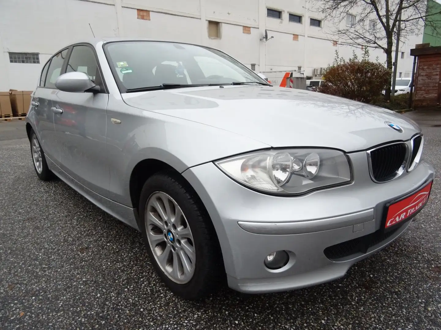 BMW 116 1 Limousine 116i Silber - 2