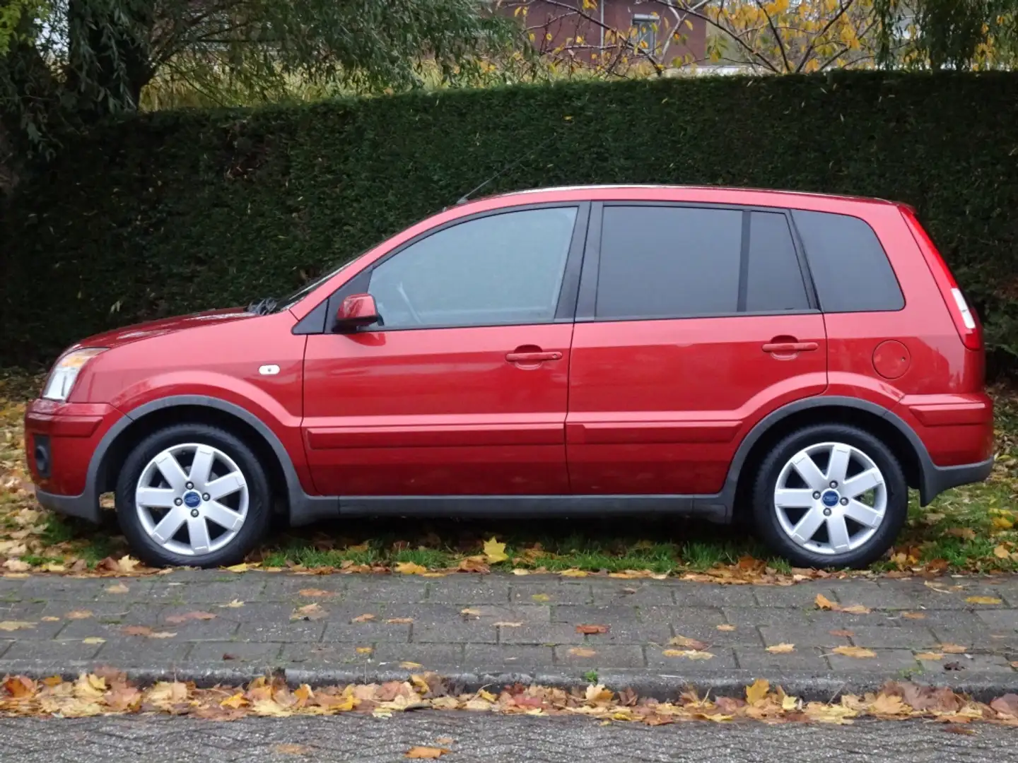 Ford Fusion 1.4 16V Futura+ met Radio en Airco Rood - 2