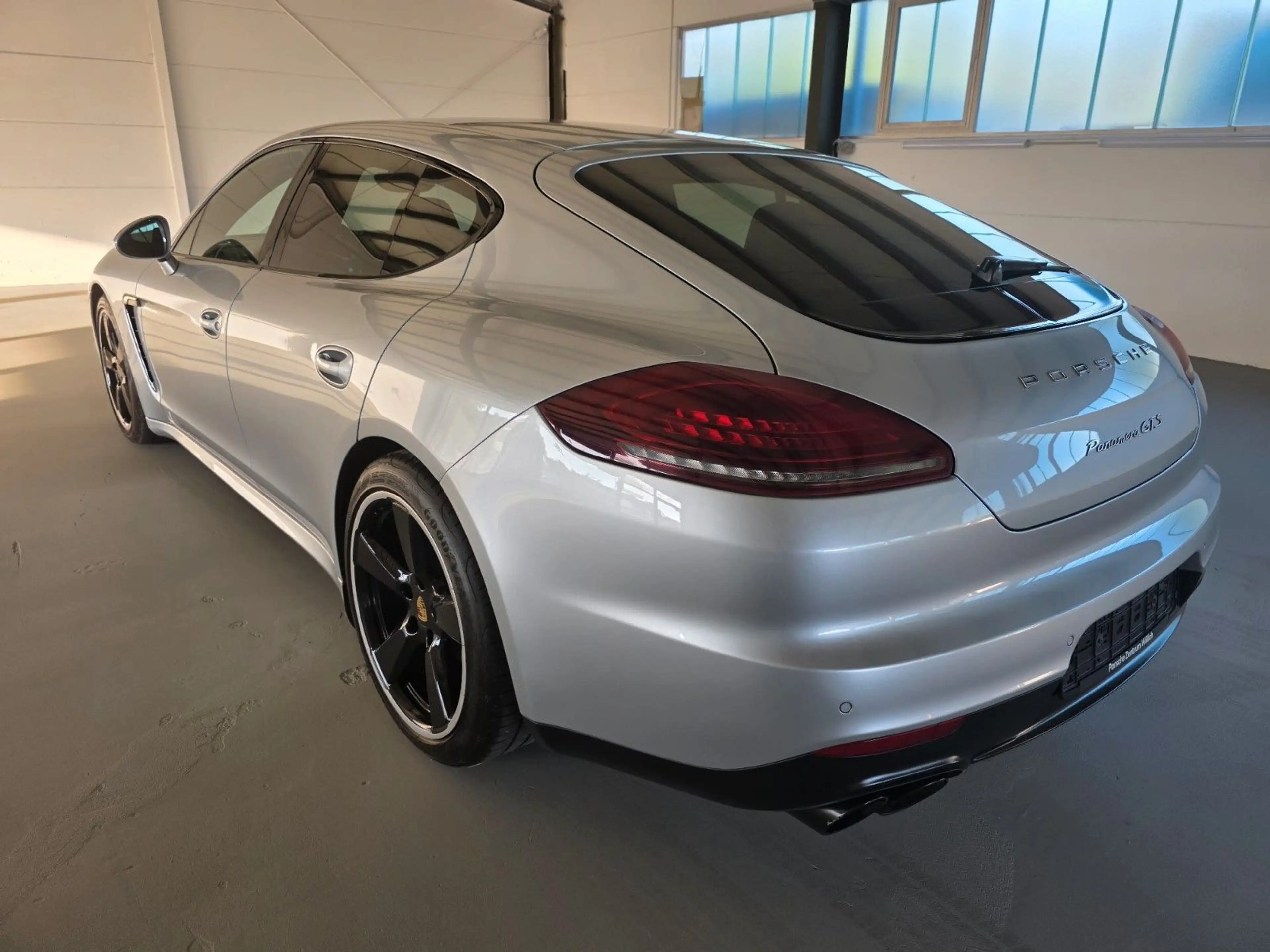 Porsche Panamera GTS — photo 3