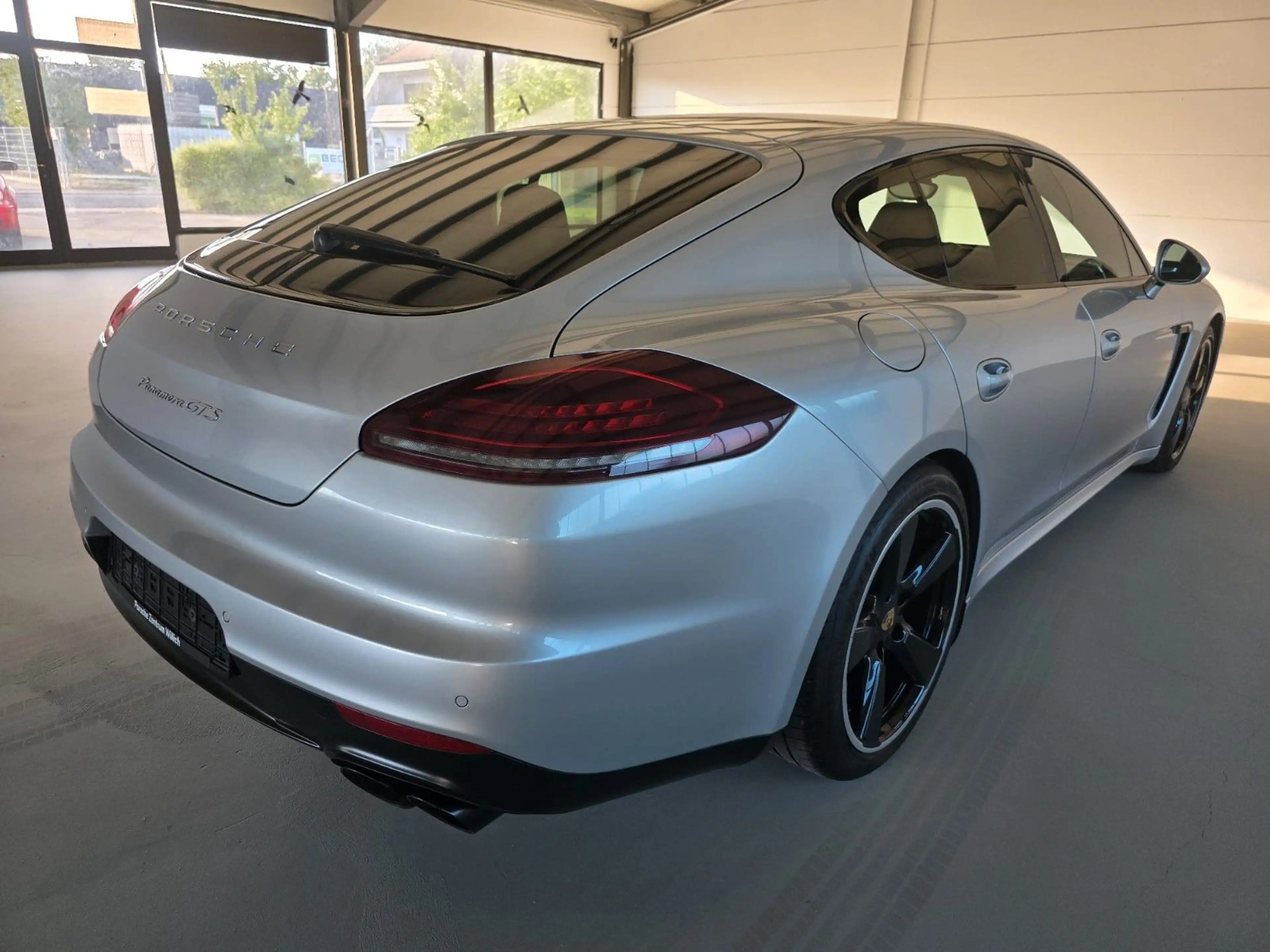 Porsche Panamera GTS — photo 4