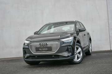 Q4 e-Tron *ATTRACTION*CC*PDC*CARPLAY*LED*NAVI*ZETELVERWARMING*VIRTUAL*