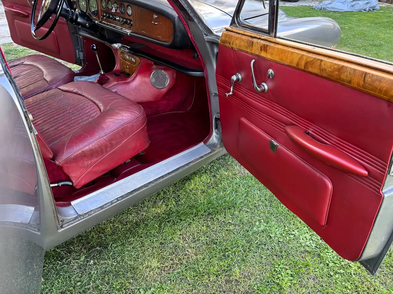 Jaguar 420, foto 11
