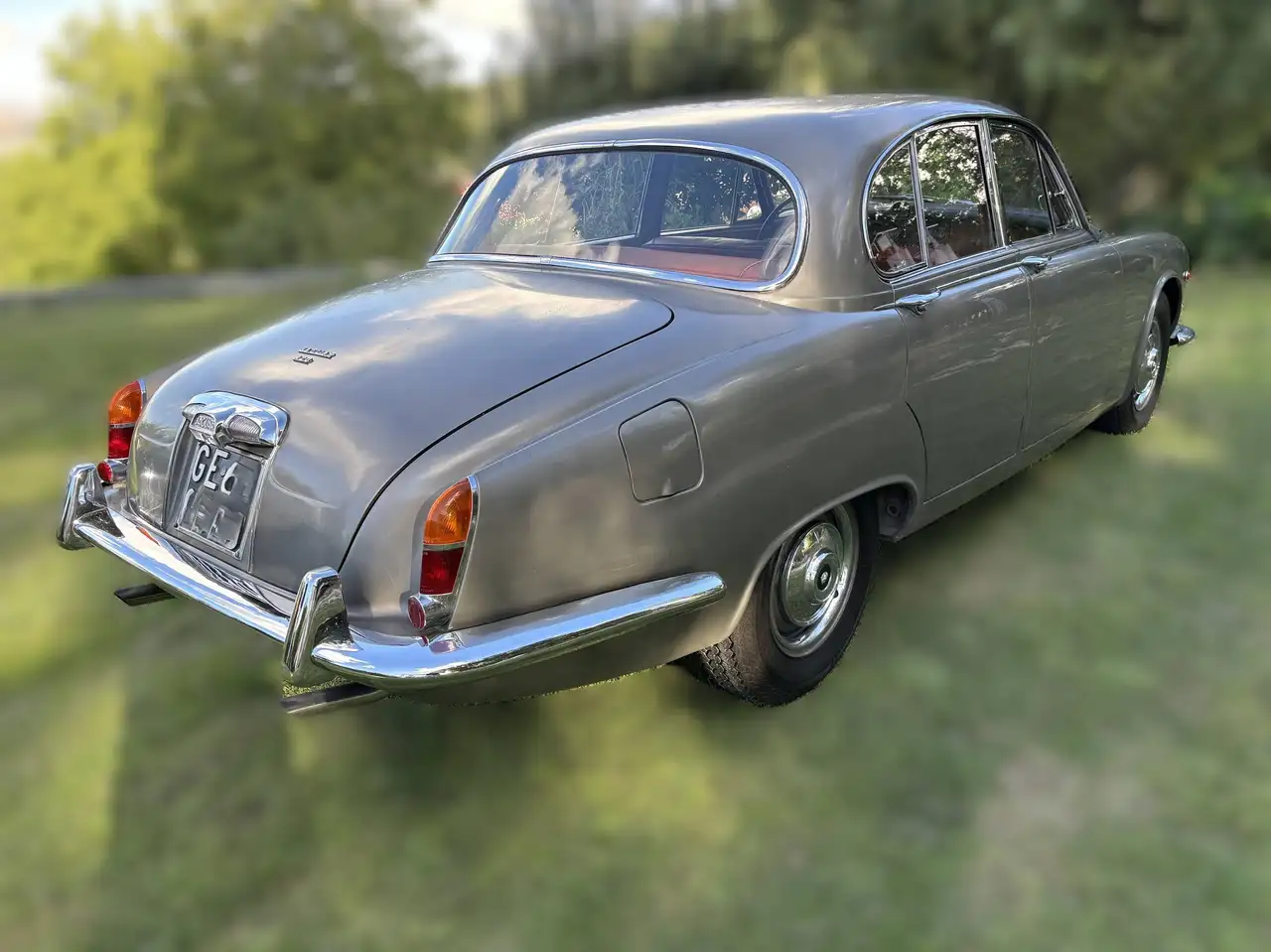 Jaguar 420, foto 2