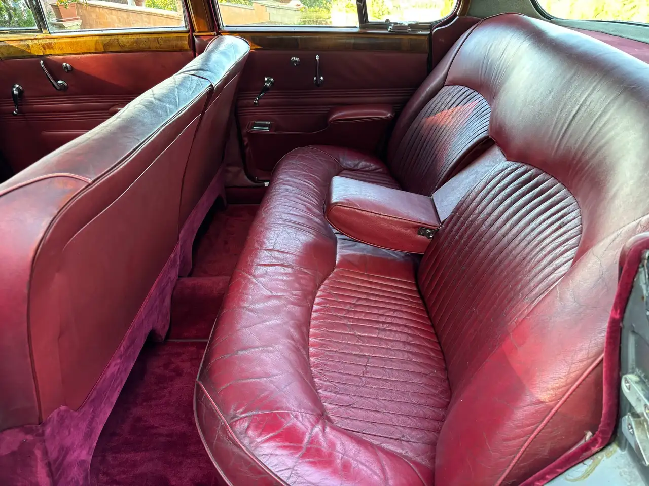 Jaguar 420, foto 6