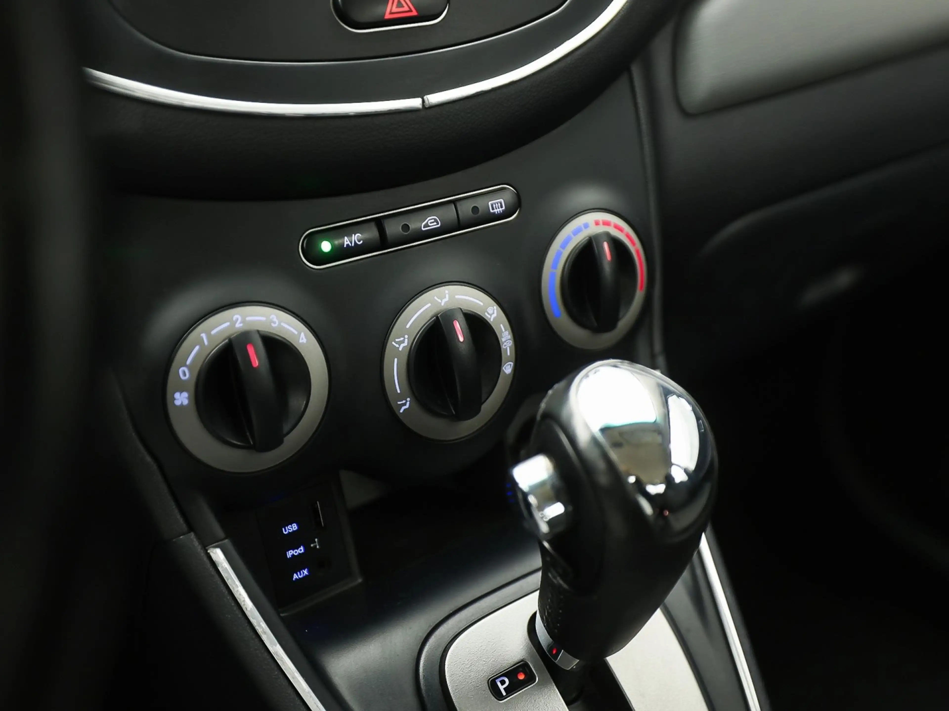 Hyundai i10 1.1 Dynamic Cool Automaat (AIRCO, ELEK PAKKET, SPO — photo 9