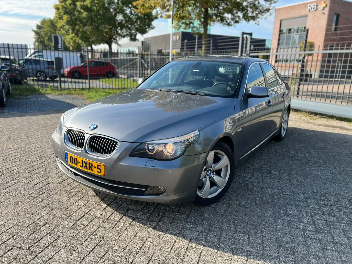 BMW 523 5-serie 523i Business Line Edition II (Youngtimer, Grijs - 1