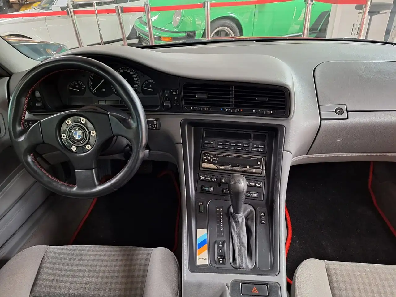 BMW 850 i E31 V12, foto 11
