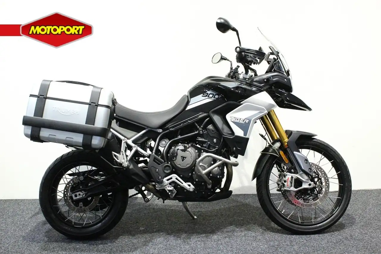 Triumph Tiger 900