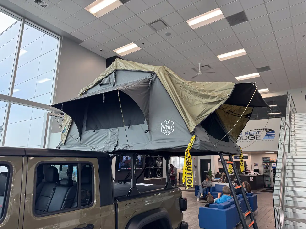Jeep Gladiator photo Jeep Gladiator