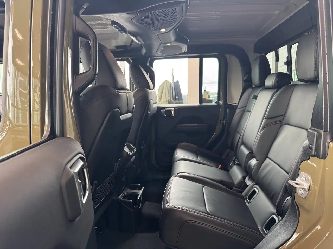 Jeep Gladiator photo Jeep Gladiator