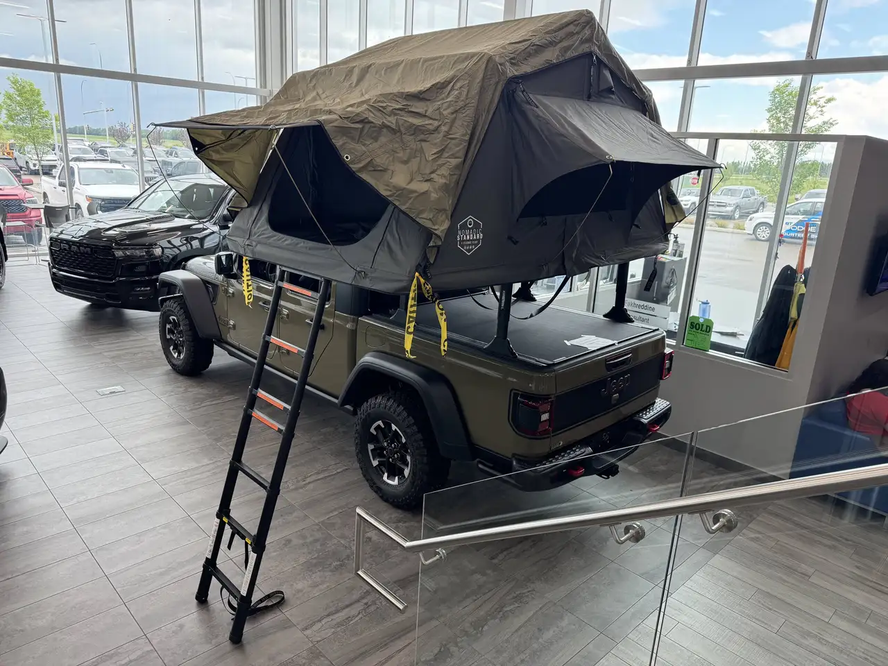 Jeep Gladiator photo Jeep Gladiator