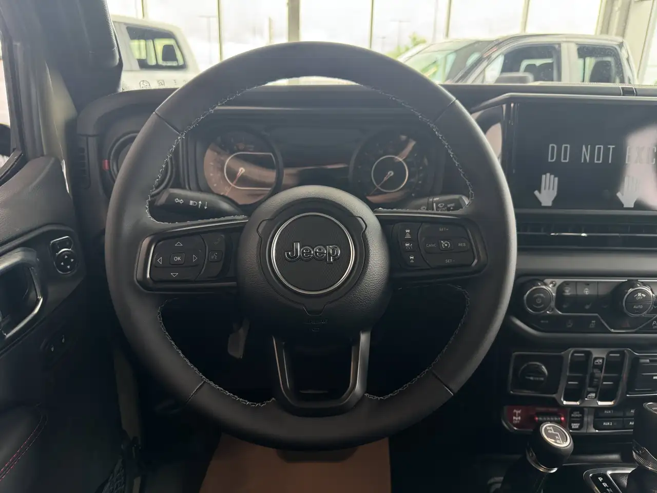 Jeep Gladiator photo Jeep Gladiator