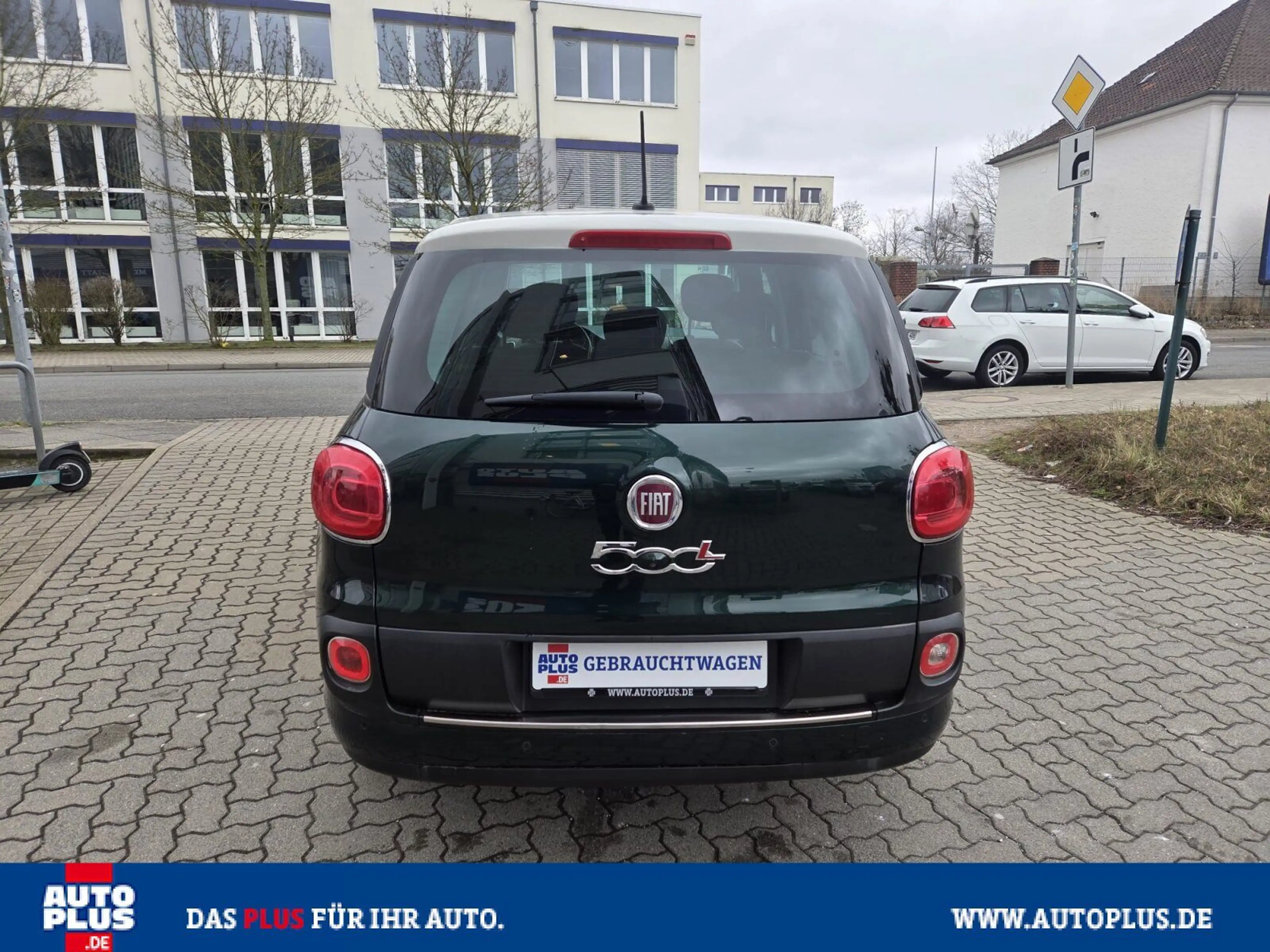 Fiat 500L 0.9 Lounge 7 SITZE+ALLWETTER+NAVI — photo 7