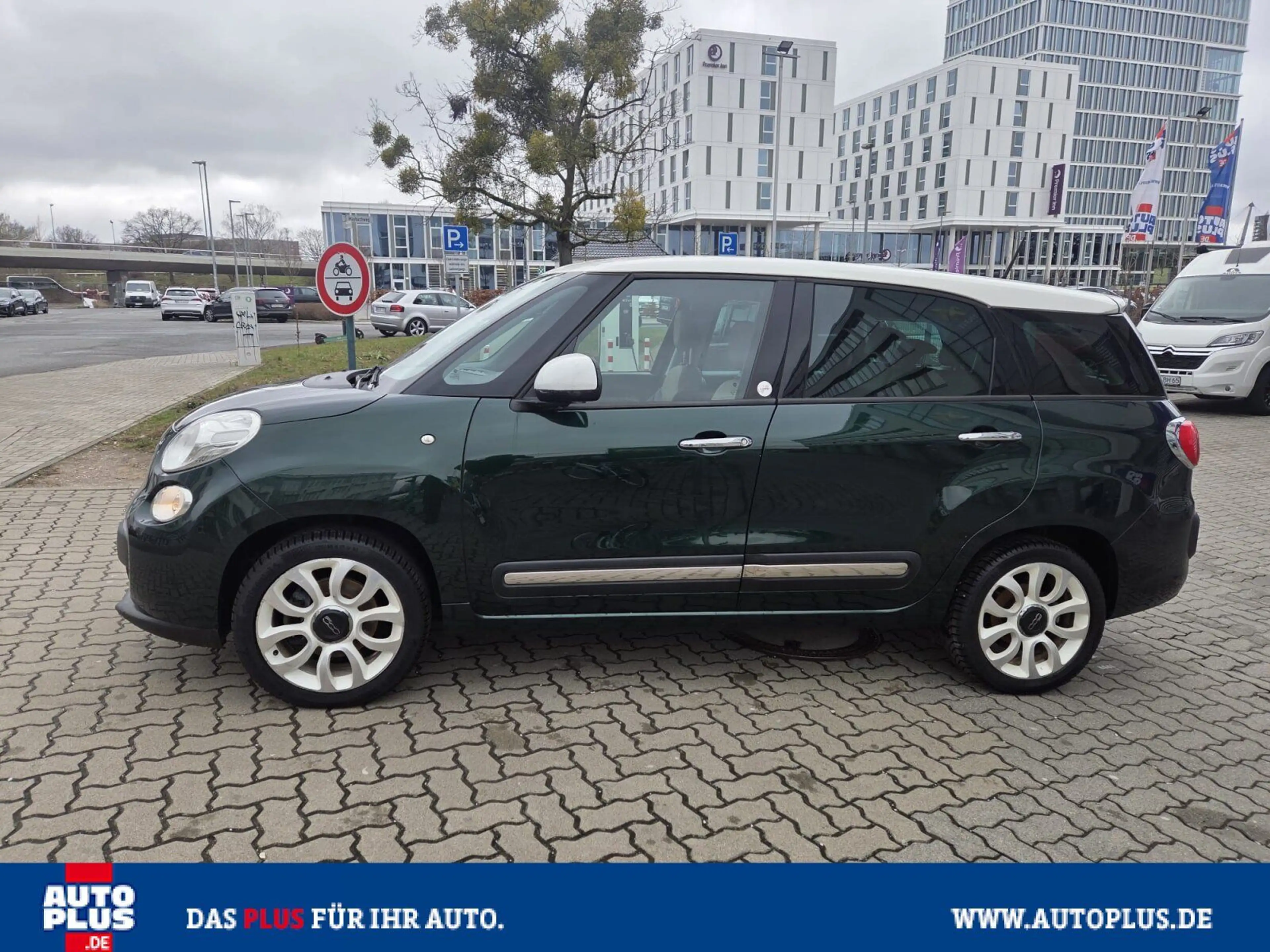 Fiat 500L 0.9 Lounge 7 SITZE+ALLWETTER+NAVI — photo 3