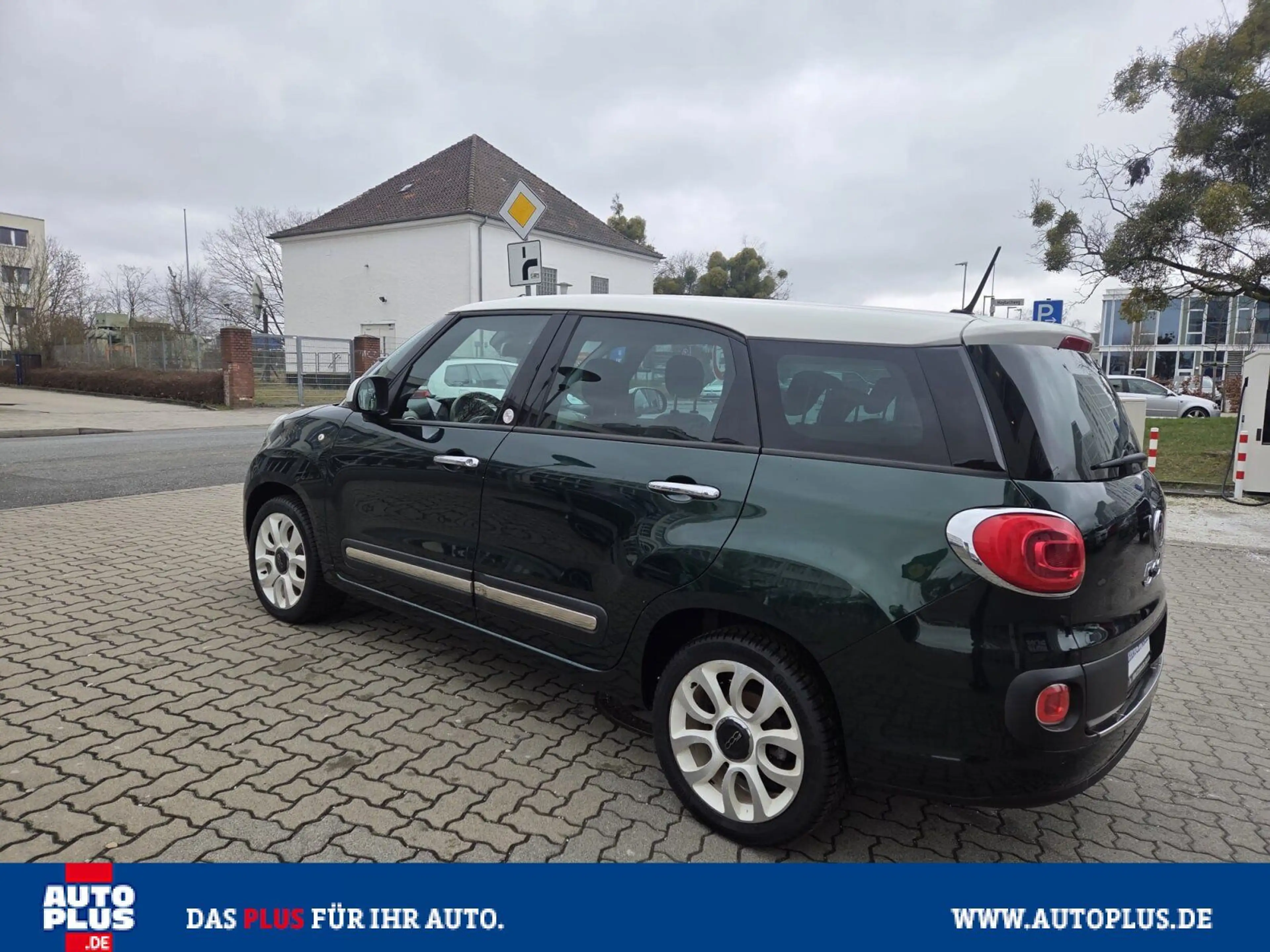 Fiat 500L 0.9 Lounge 7 SITZE+ALLWETTER+NAVI — photo 5