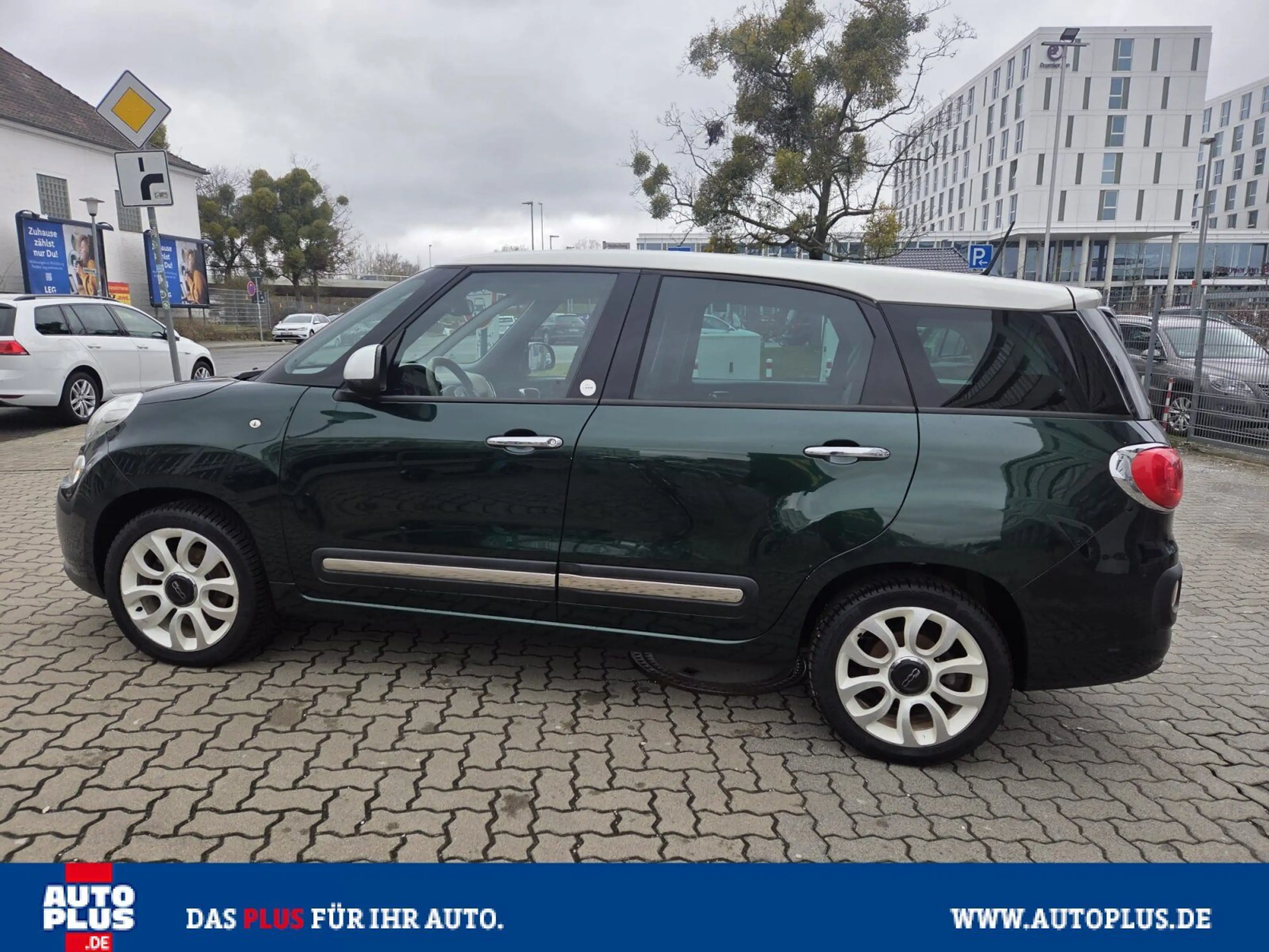 Fiat 500L 0.9 Lounge 7 SITZE+ALLWETTER+NAVI — photo 4