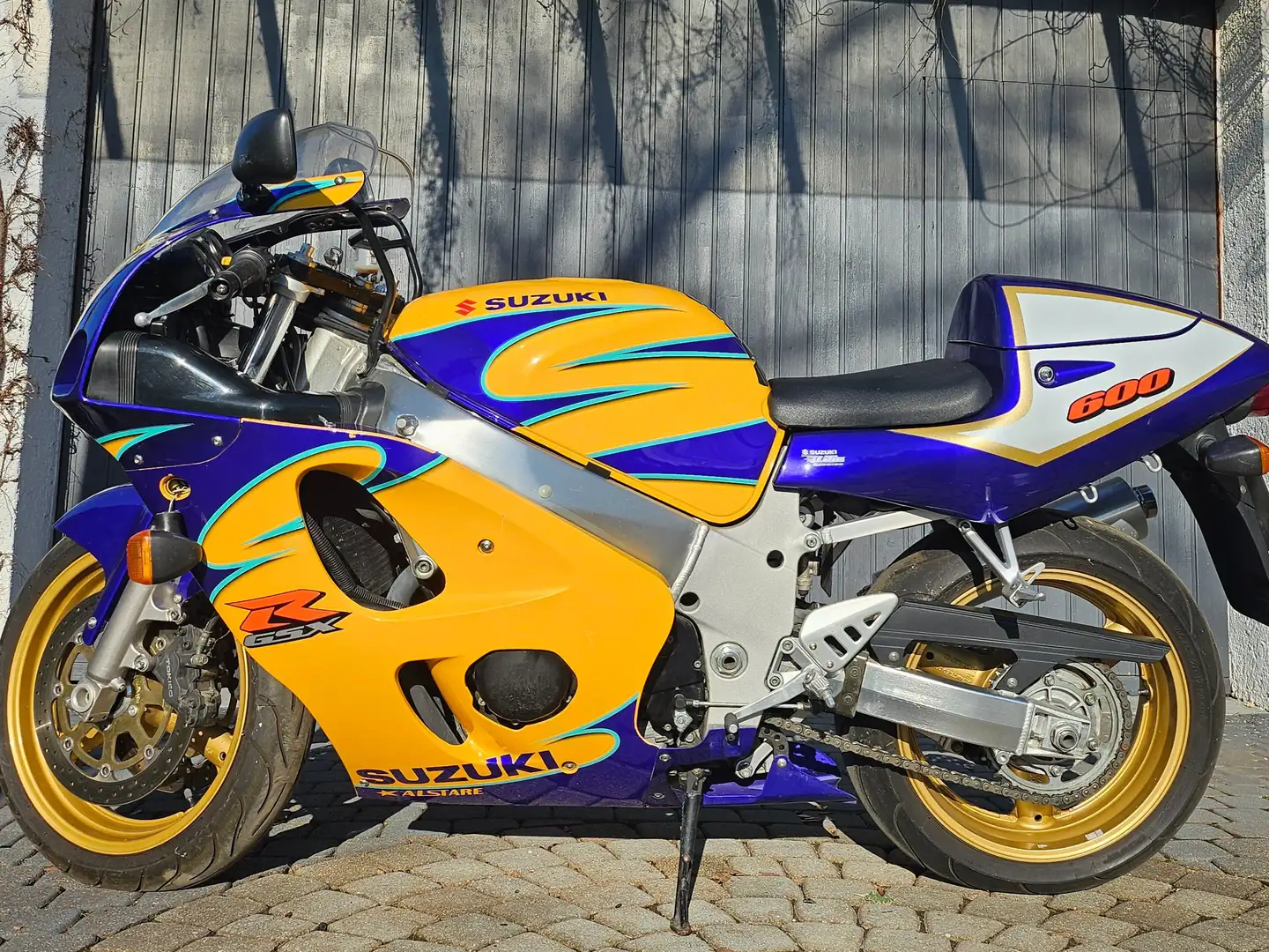 Suzuki GSX-R 600 Corona Alstare Galben - 2