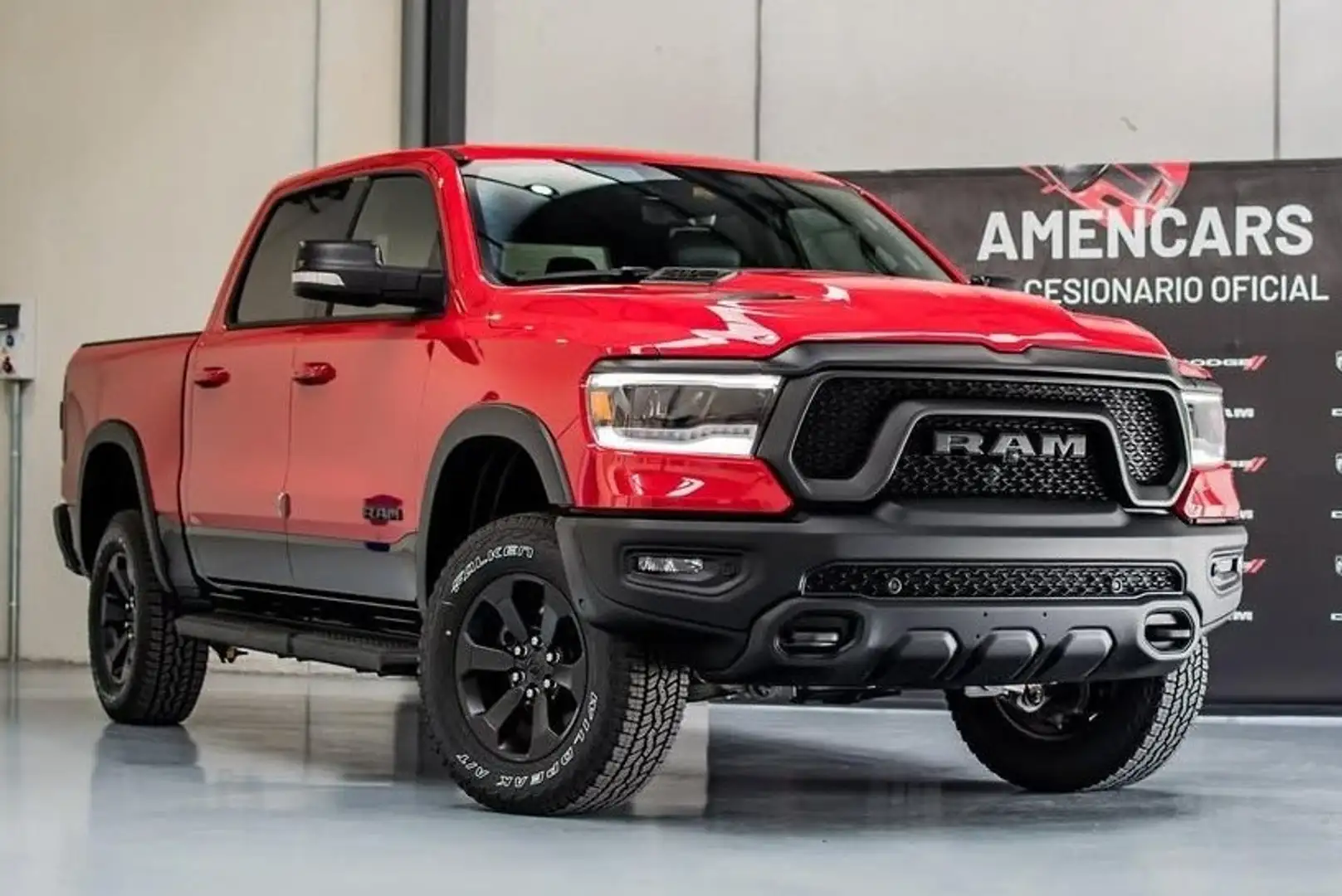RAM RAM 1500 Rebel Todoterreno  Automático de 5 Puert Rojo - 1
