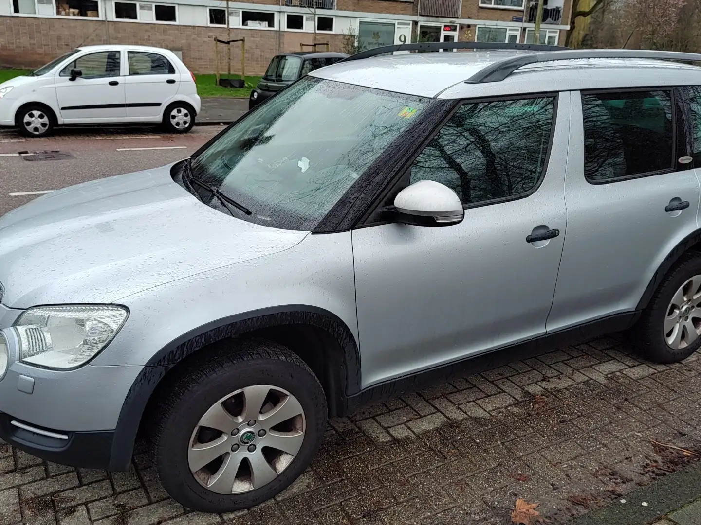 Skoda Yeti 1.2 TSI Expedition Szary - 2