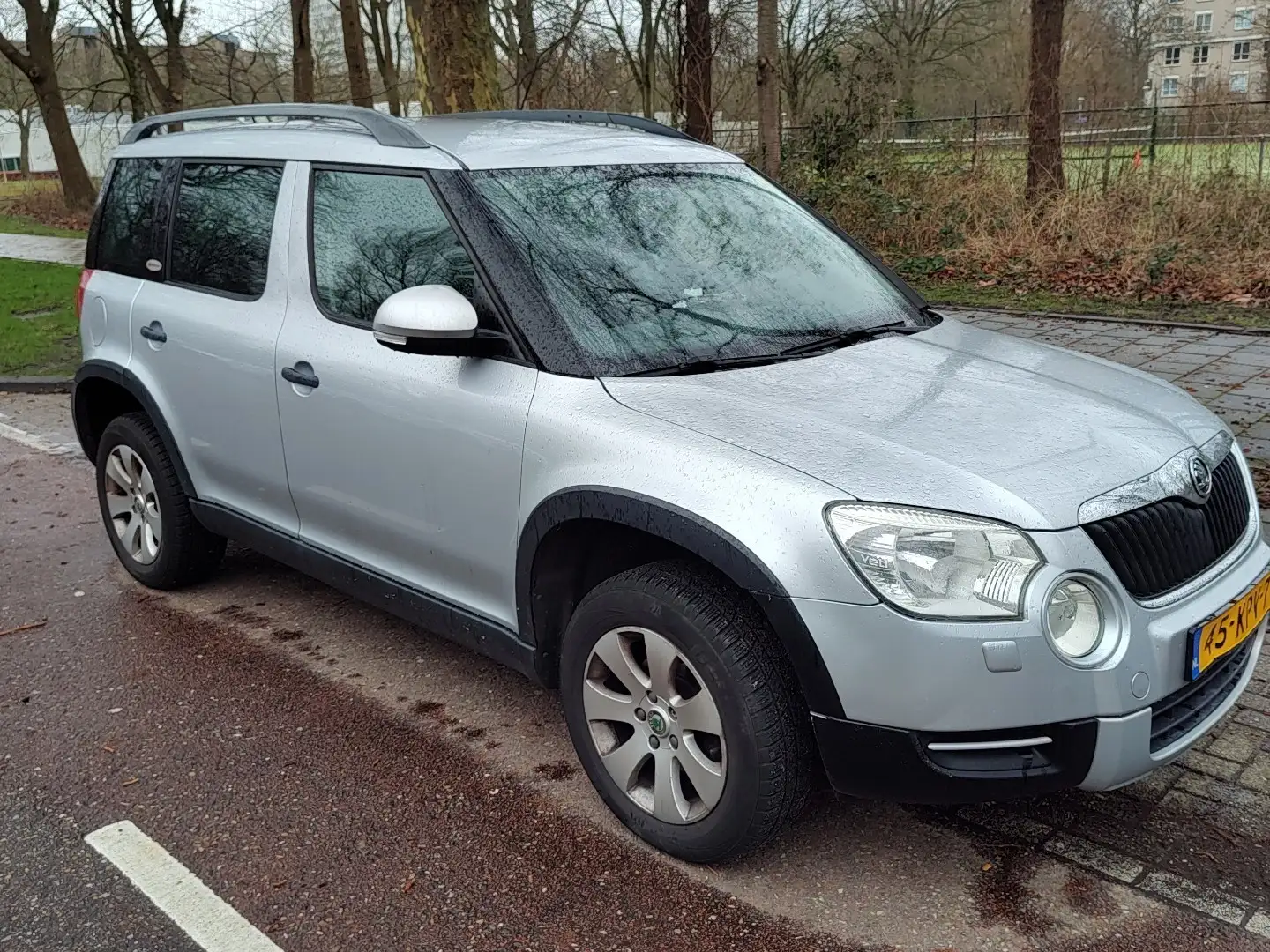 Skoda Yeti 1.2 TSI Expedition Gri - 1