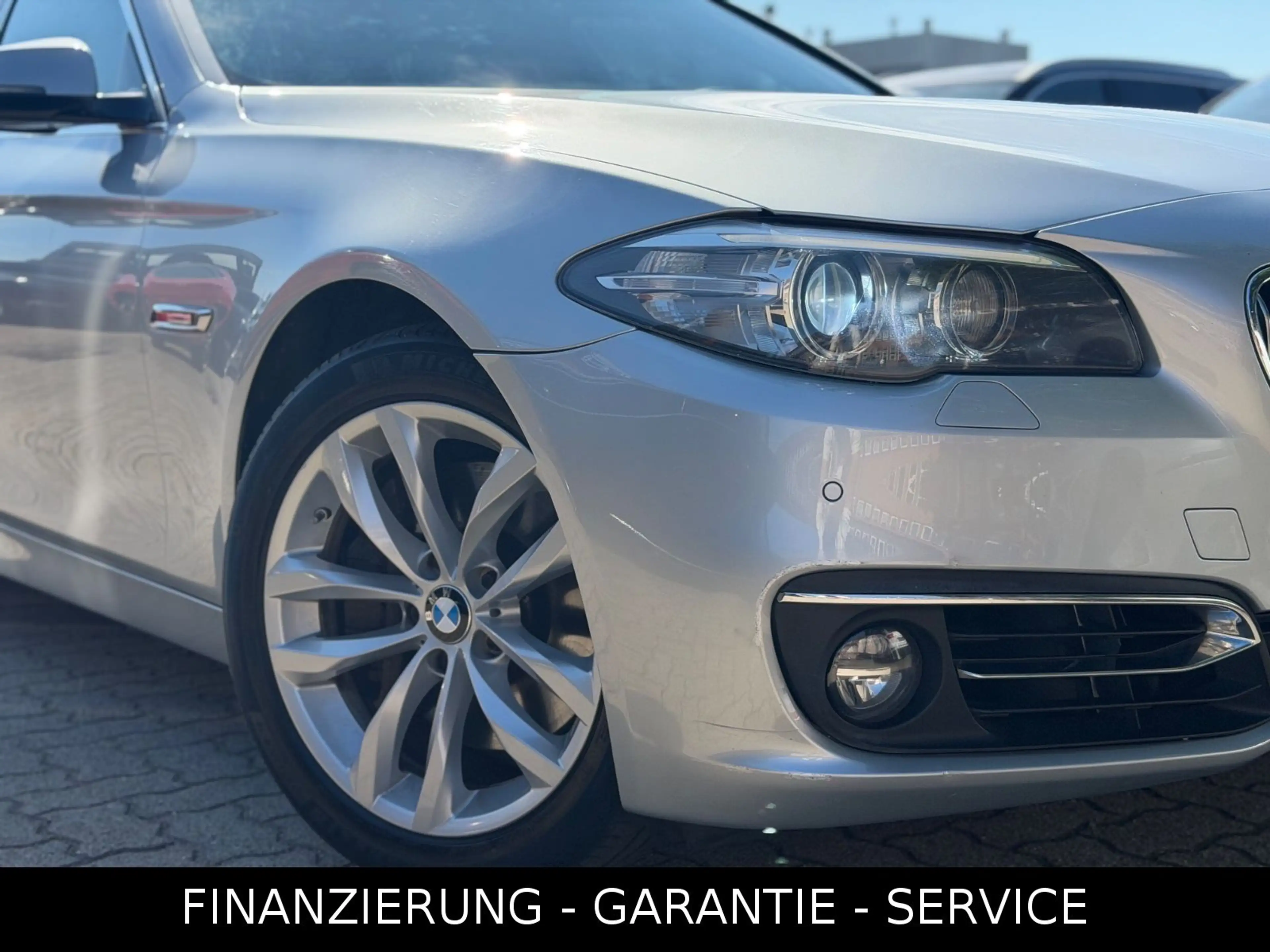 BMW 535 KOMBI X-DRIVE LUXURY LINE/NAVI/CAM/AHK/XENON — photo 4