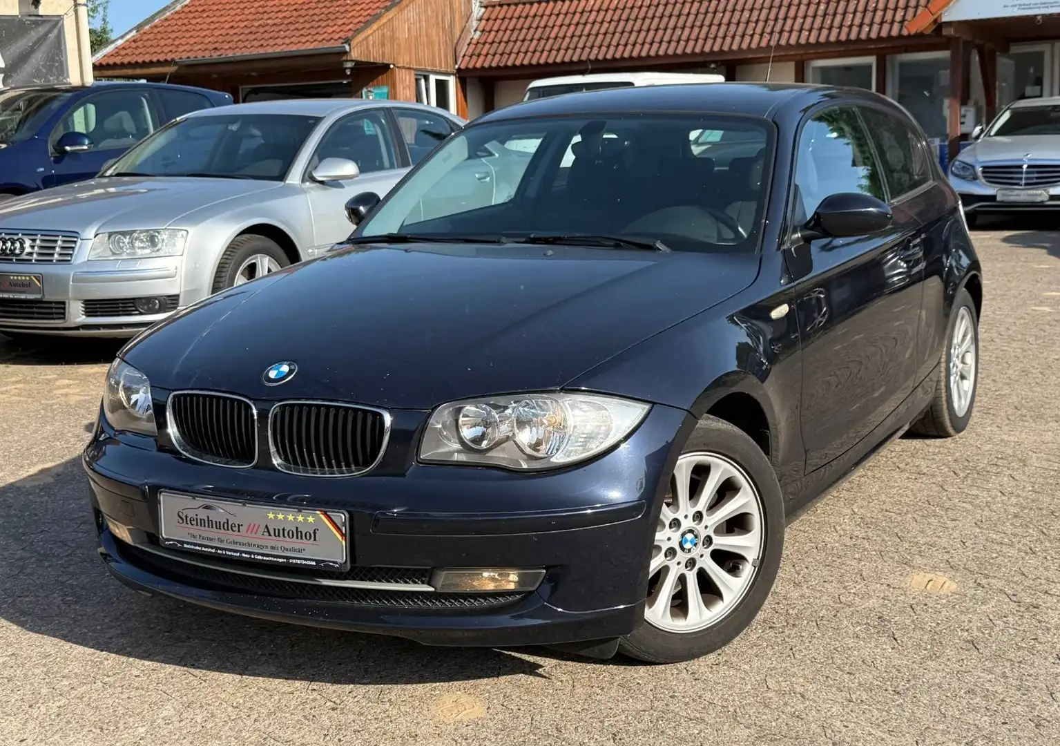 BMW 118 118i Sport Blue - 1