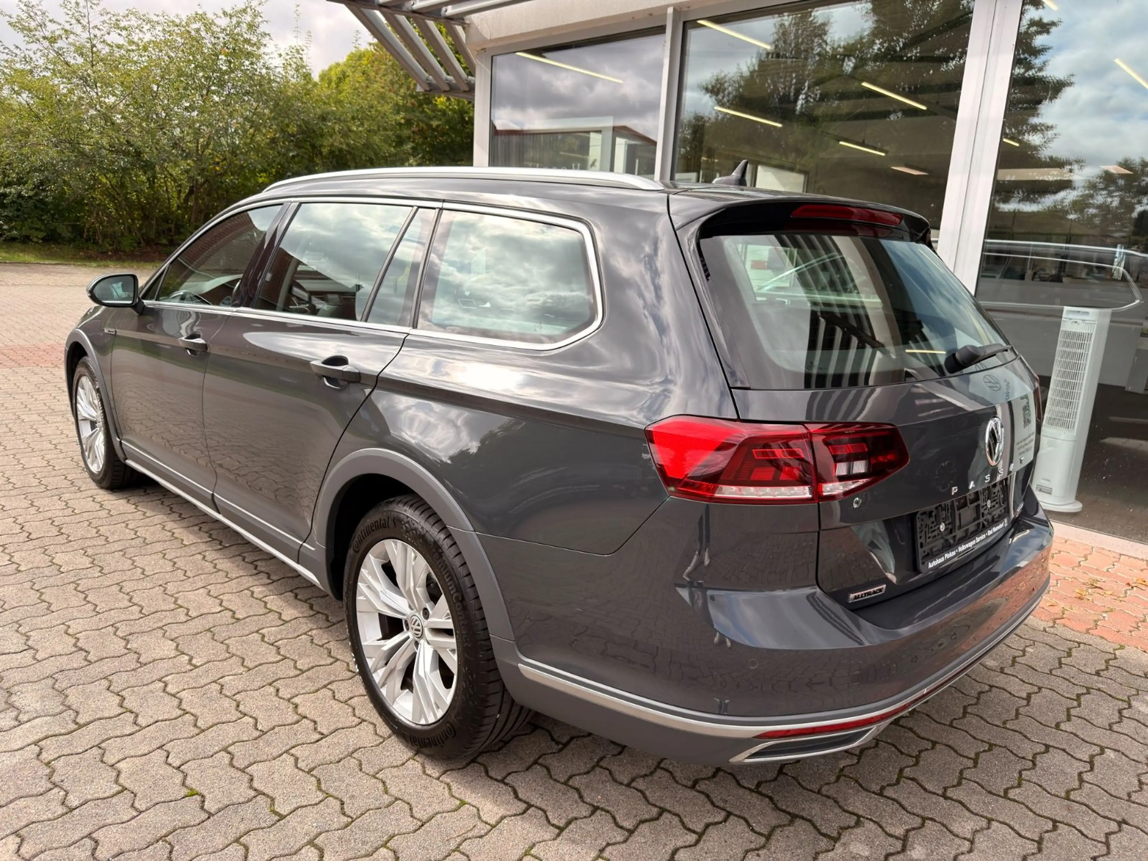 Volkswagen Passat Alltrack 2.0 TDI DSG NAVI LED Kamera — photo 5