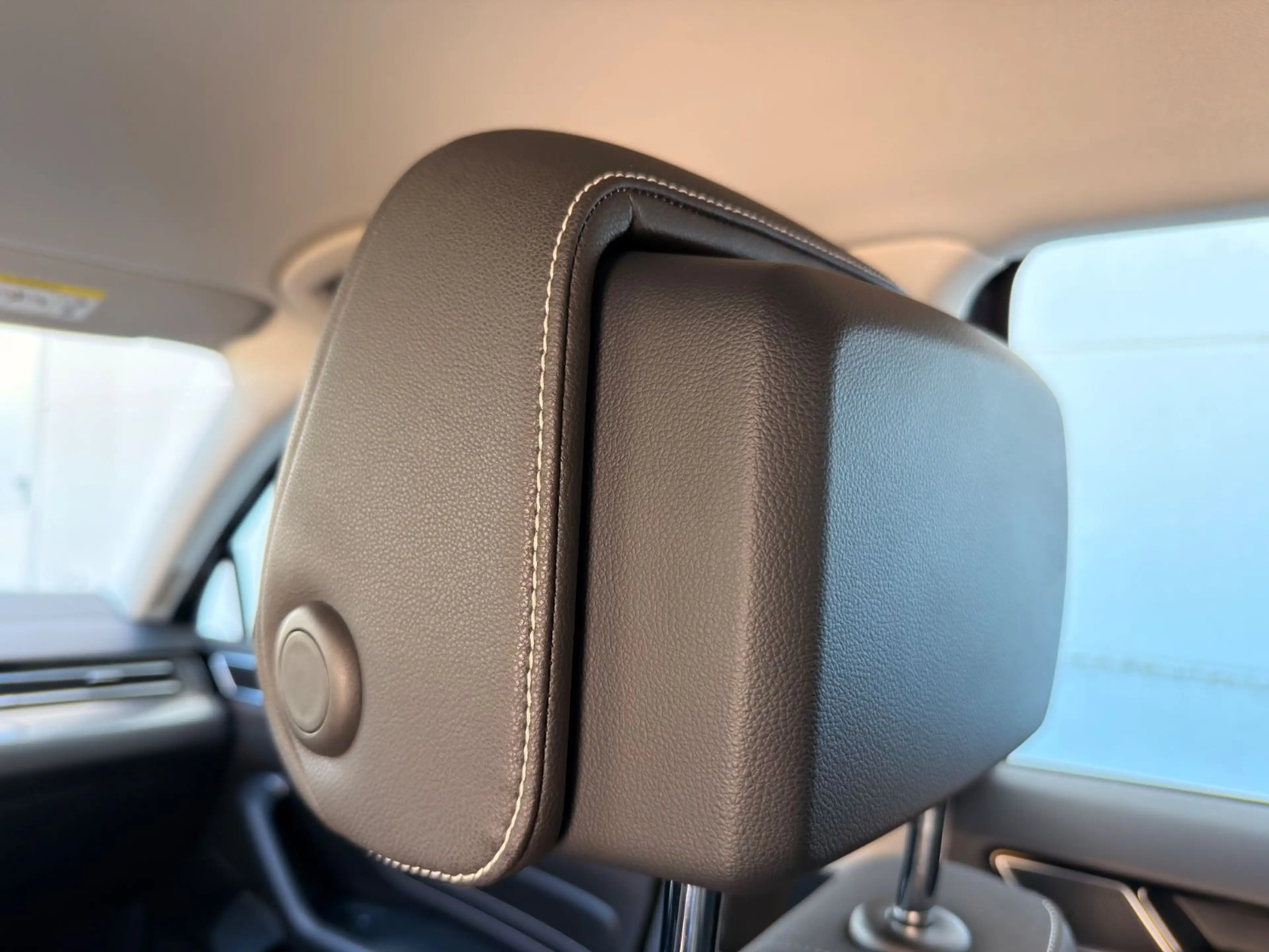 Volkswagen Passat Alltrack 2.0 TDI DSG NAVI LED Kamera — photo 19