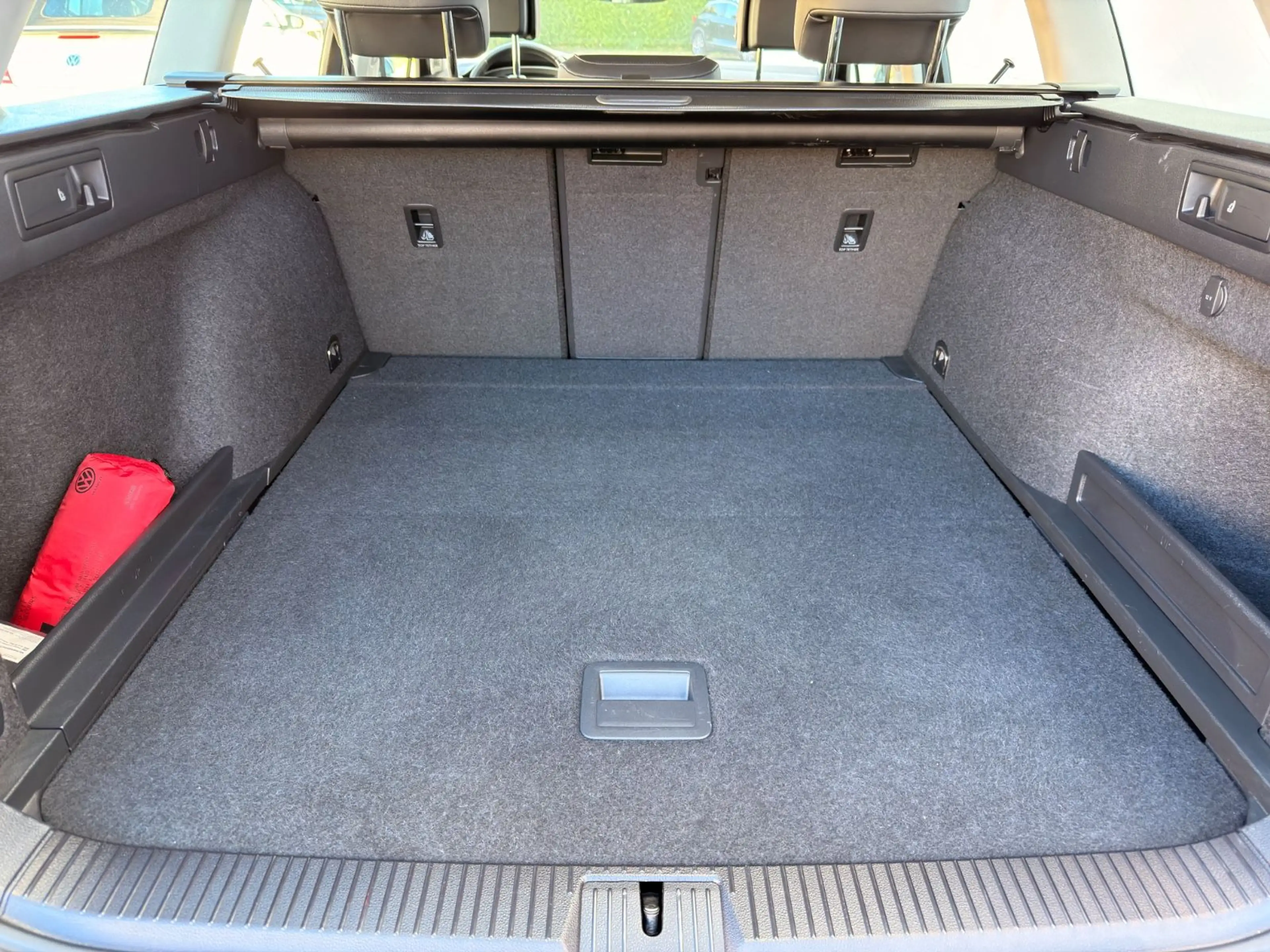 Volkswagen Passat Alltrack 2.0 TDI DSG NAVI LED Kamera — photo 20