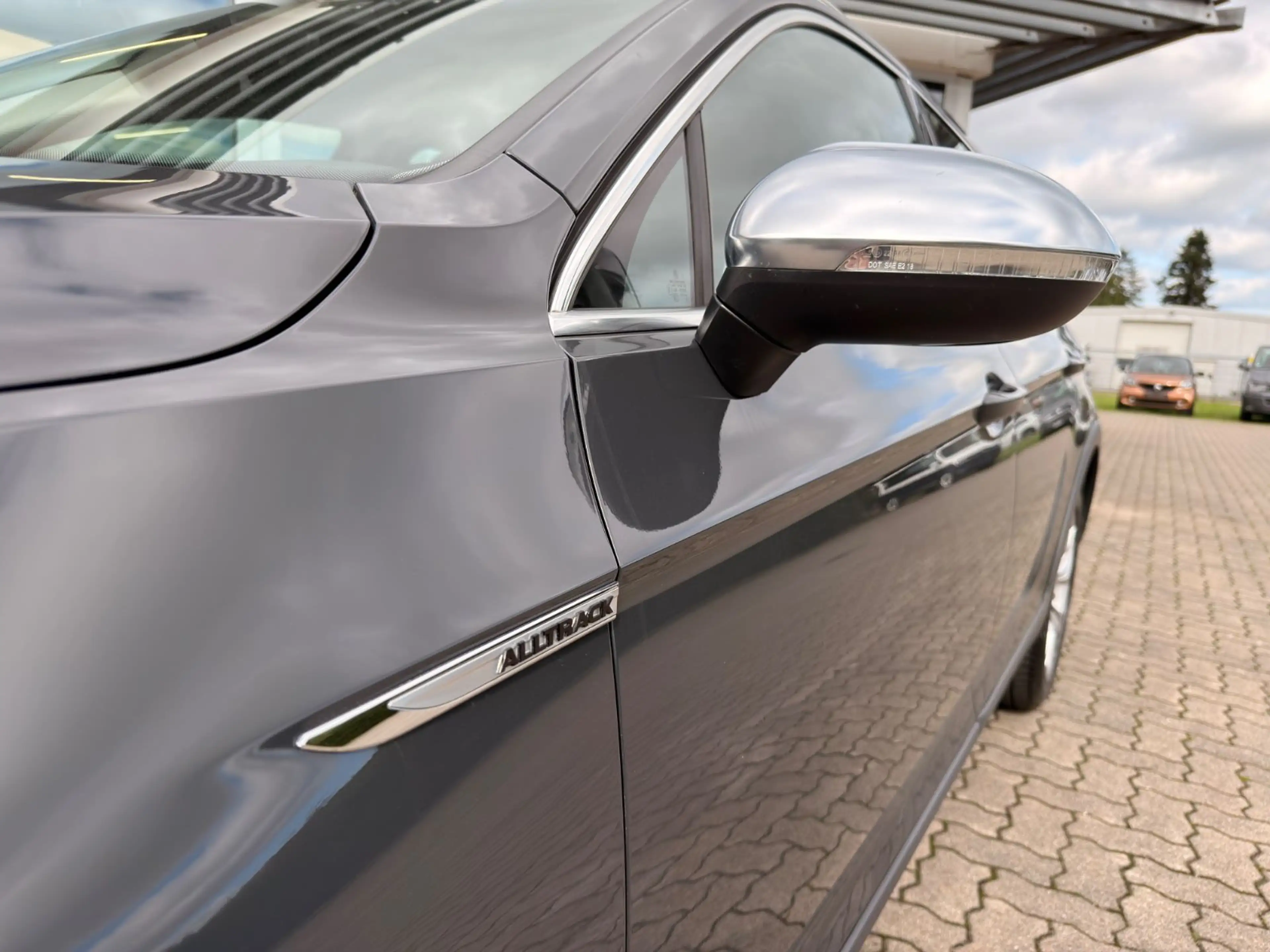Volkswagen Passat Alltrack 2.0 TDI DSG NAVI LED Kamera — photo 10