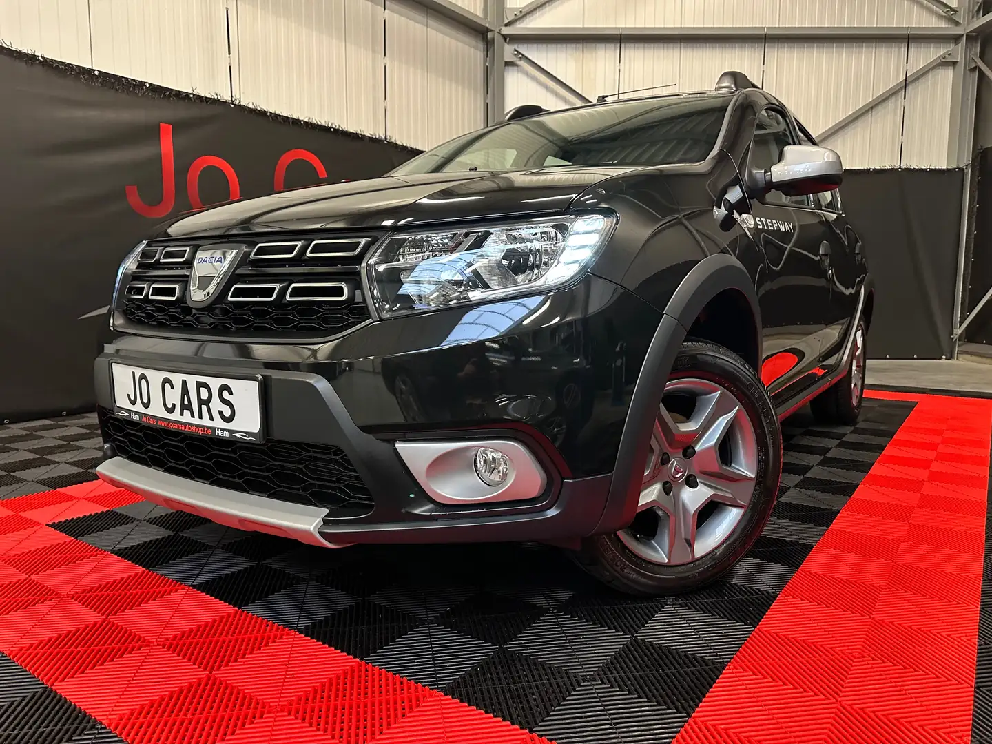 Dacia Sandero /Stepway/Camera/Airco/Pdc/Cc/Navi/Trekhaak/ Zwart - 1