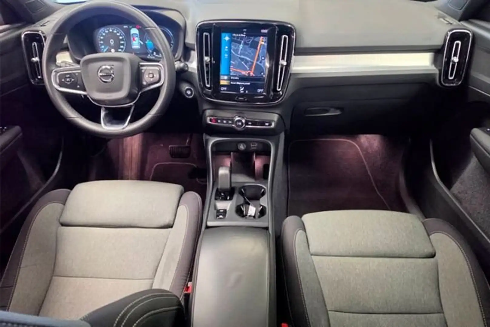Volvo XC40 1.5 T4 Recharge PHEV Core Auto Gris - 2
