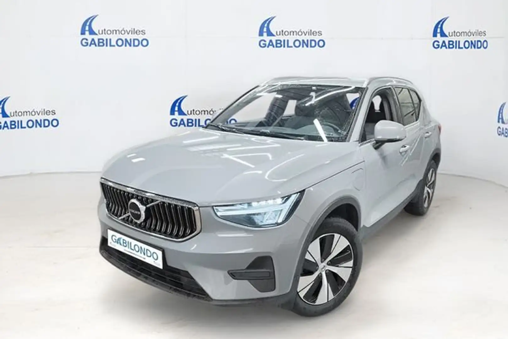 Volvo XC40 1.5 T4 Recharge PHEV Core Auto Gris - 1