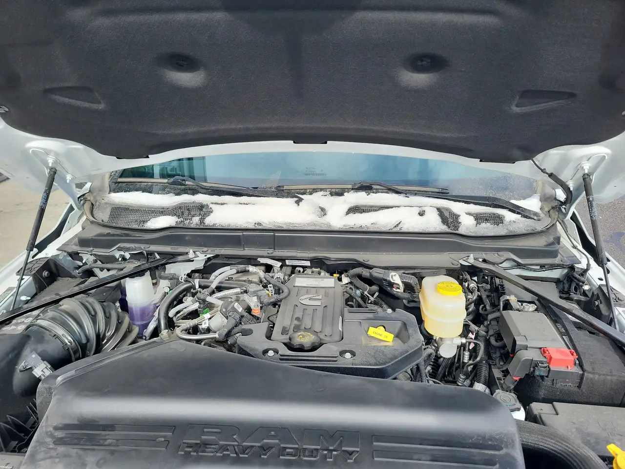 RAM 3500 снимка RAM 3500