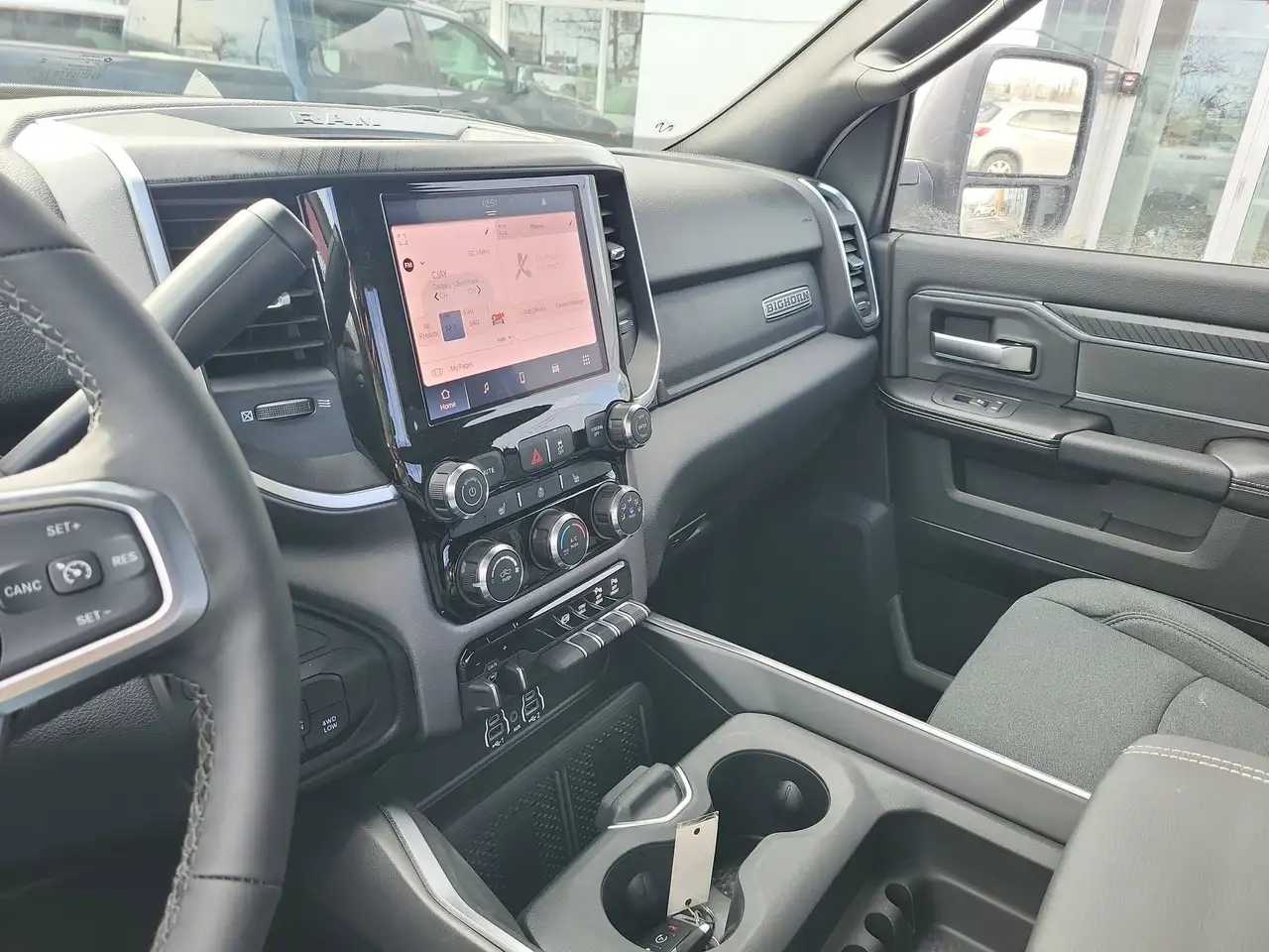 RAM 3500 снимка RAM 3500