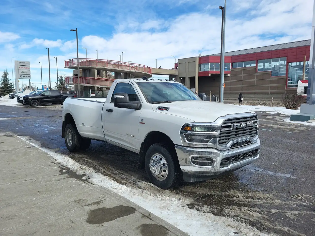 RAM 3500 снимка RAM 3500