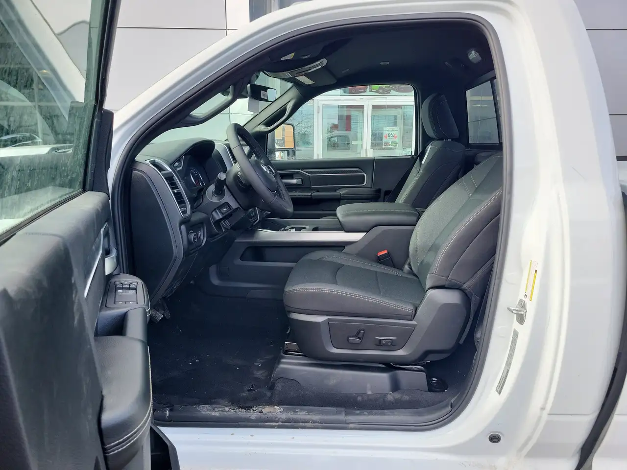 RAM 3500 снимка RAM 3500