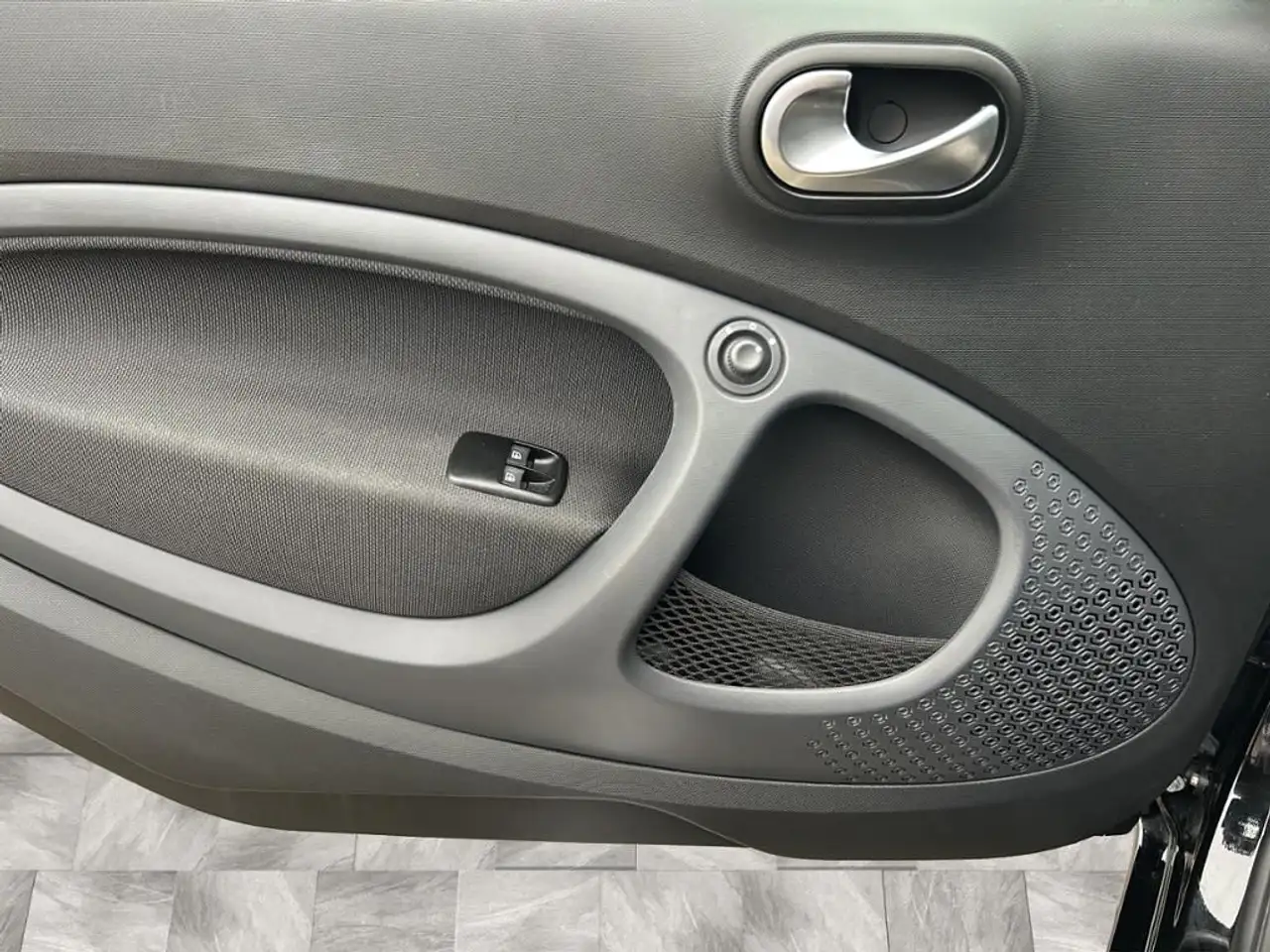 smart forTwo 2023 — фото 7
