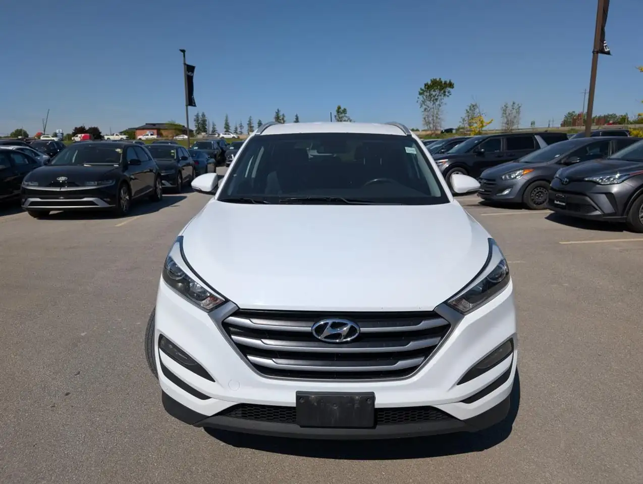 Hyundai TUCSON снимка Hyundai TUCSON
