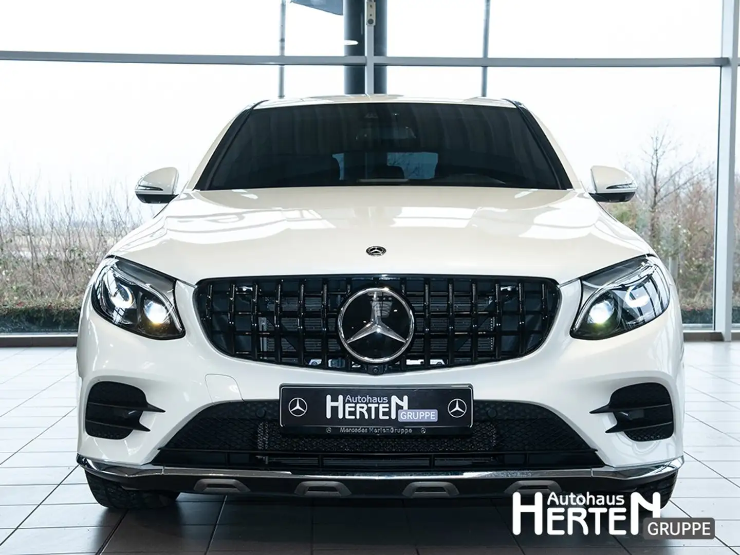 Mercedes-Benz GLC 300 AMG 4M+SSD+LED+19"ZOLL+360°+KEYLESS+SHZ Weiß - 2