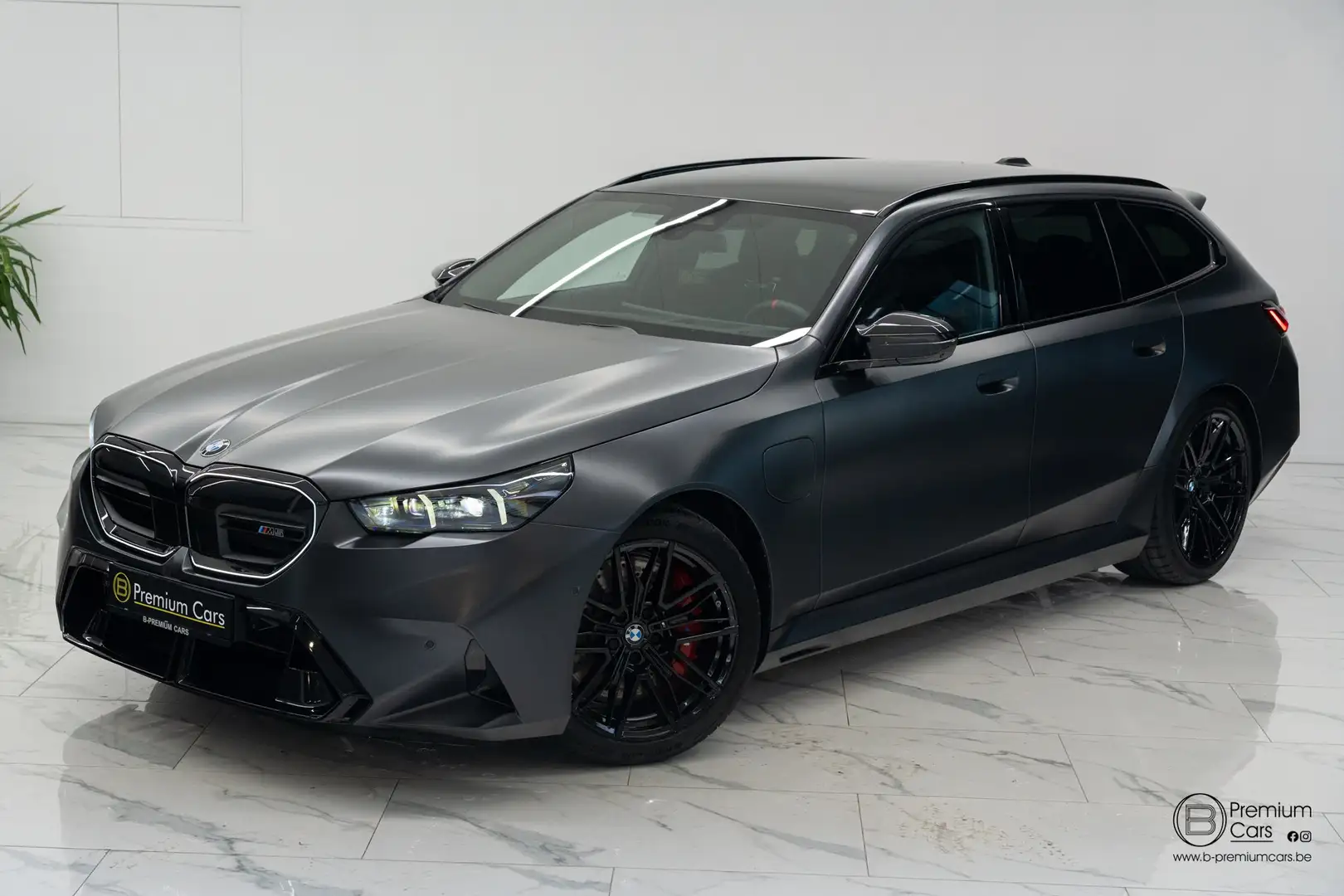 BMW M5 xDrive G99! B&W / HUD / ACC / 360 / Frozen / Pano! Gris - 2