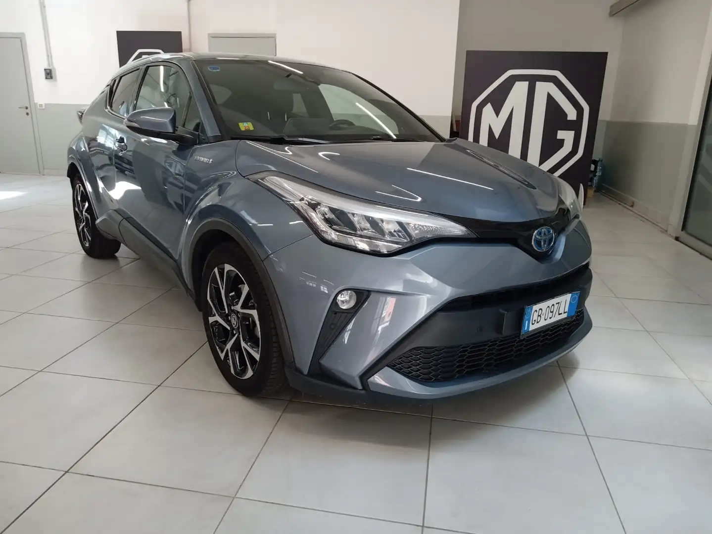 Toyota C-HR I 2020 - C-HR 1.8h Trend e-cvt Grigio - 1